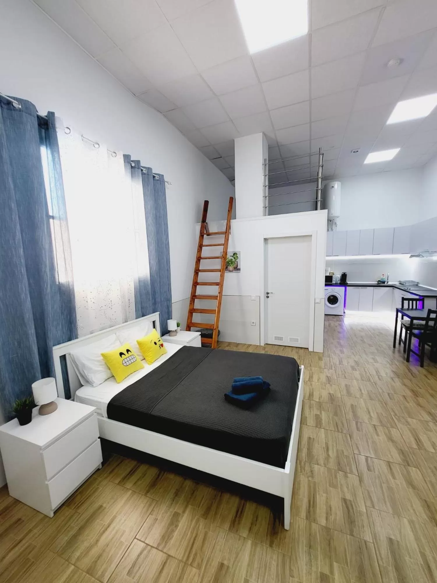 Grandera Apart`s - Lliri 7