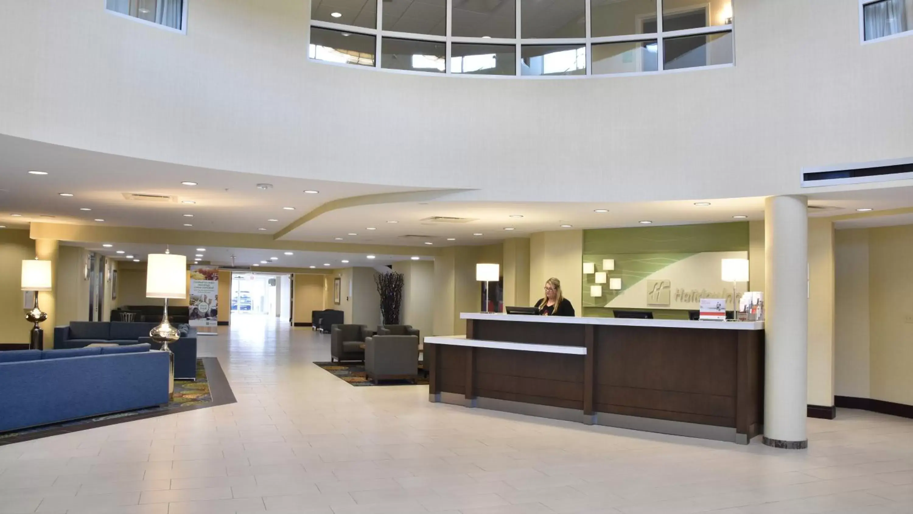 Property building, Lobby/Reception in Holiday Inn Canton-Belden Village, an IHG Hotel