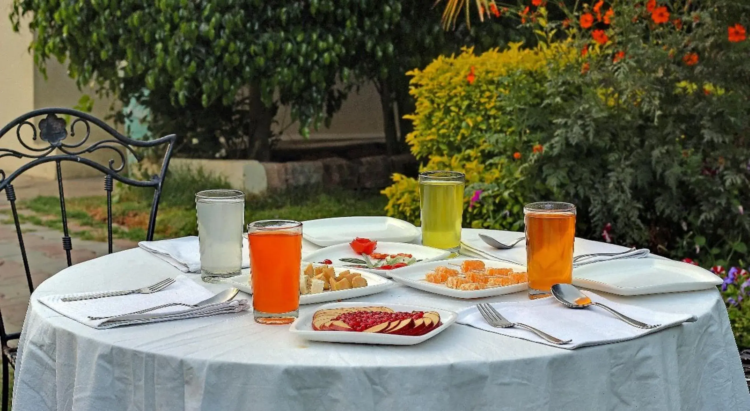 Restaurant/places to eat, Breakfast in Hill 'N' You - A Boutique Garden Resort