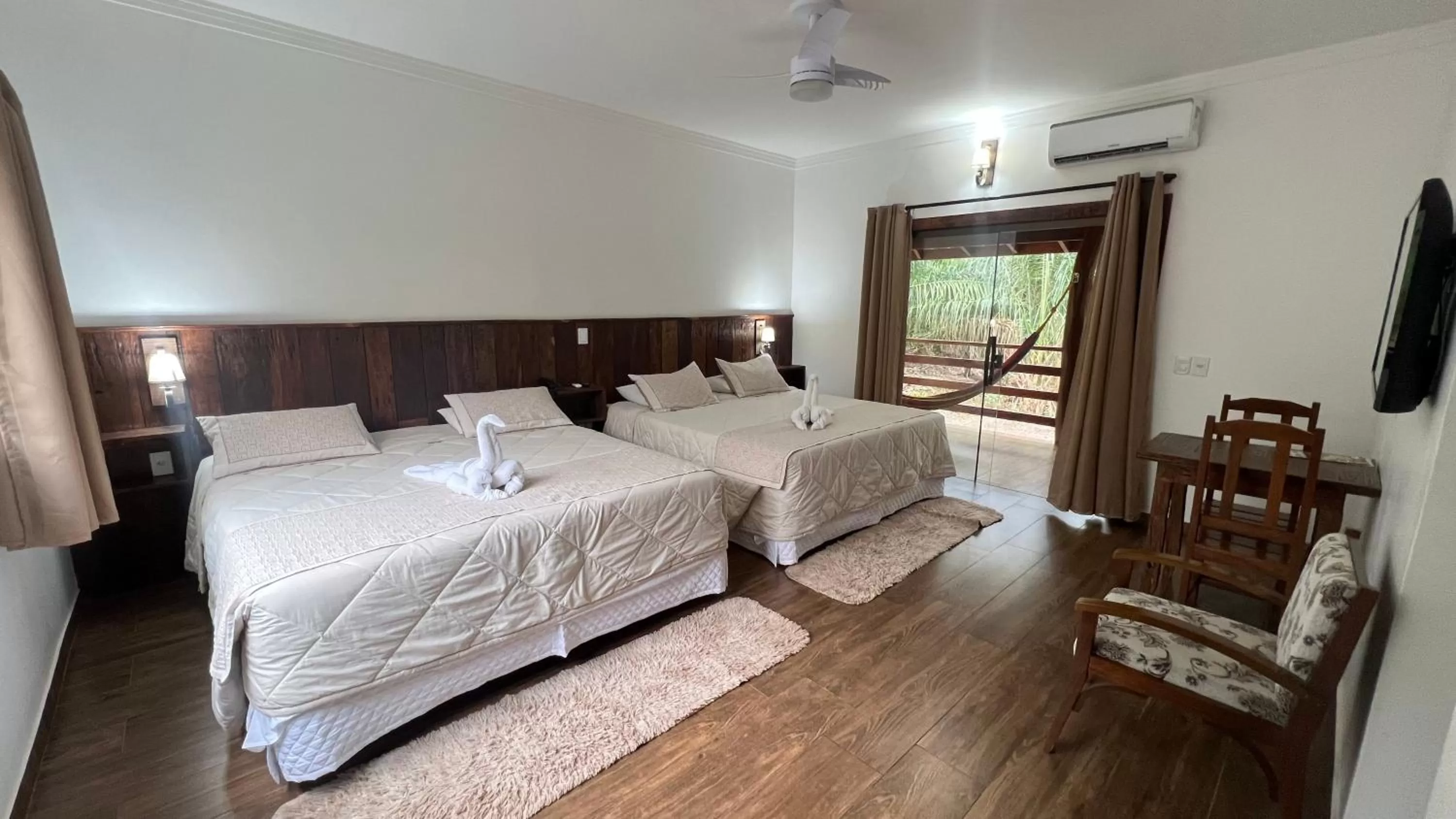 Bed in Hotel Cabanas