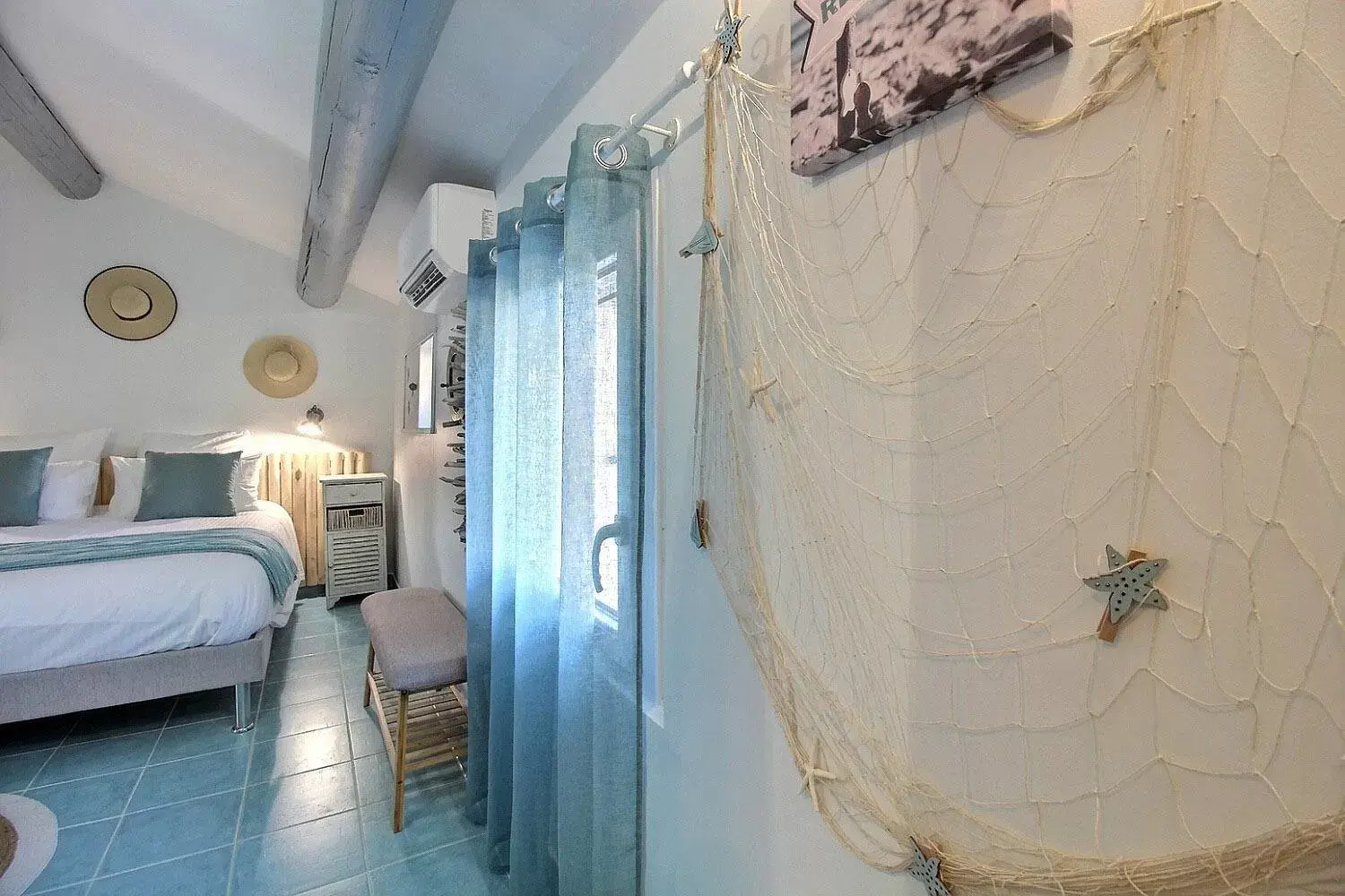 Bedroom, Bed in LE MAS COTHY en Provence