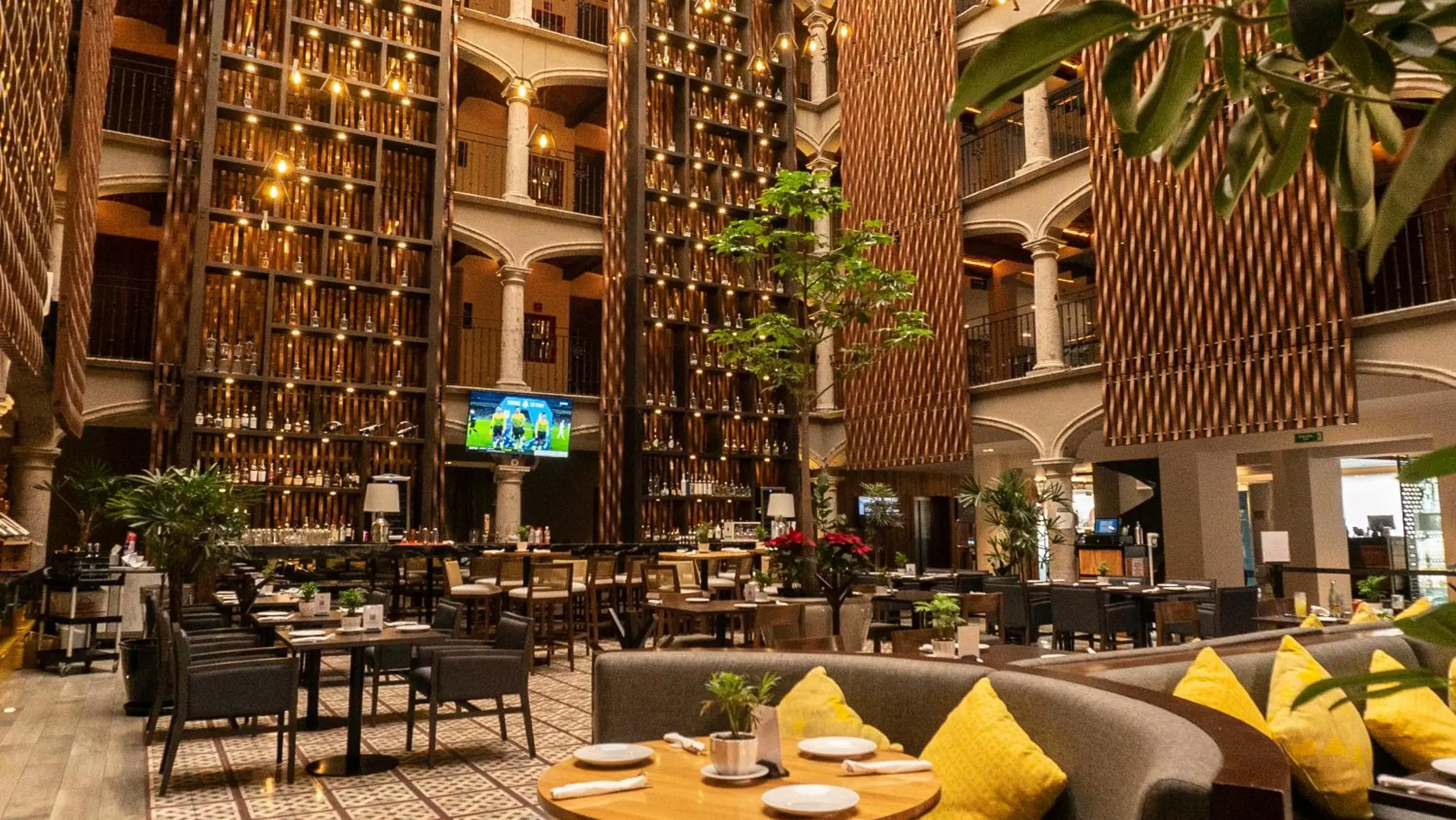 Property building in Hotel Indigo Guadalajara Expo by IHG Property building in Hotel Indigo Guadalajara Expo by IHG