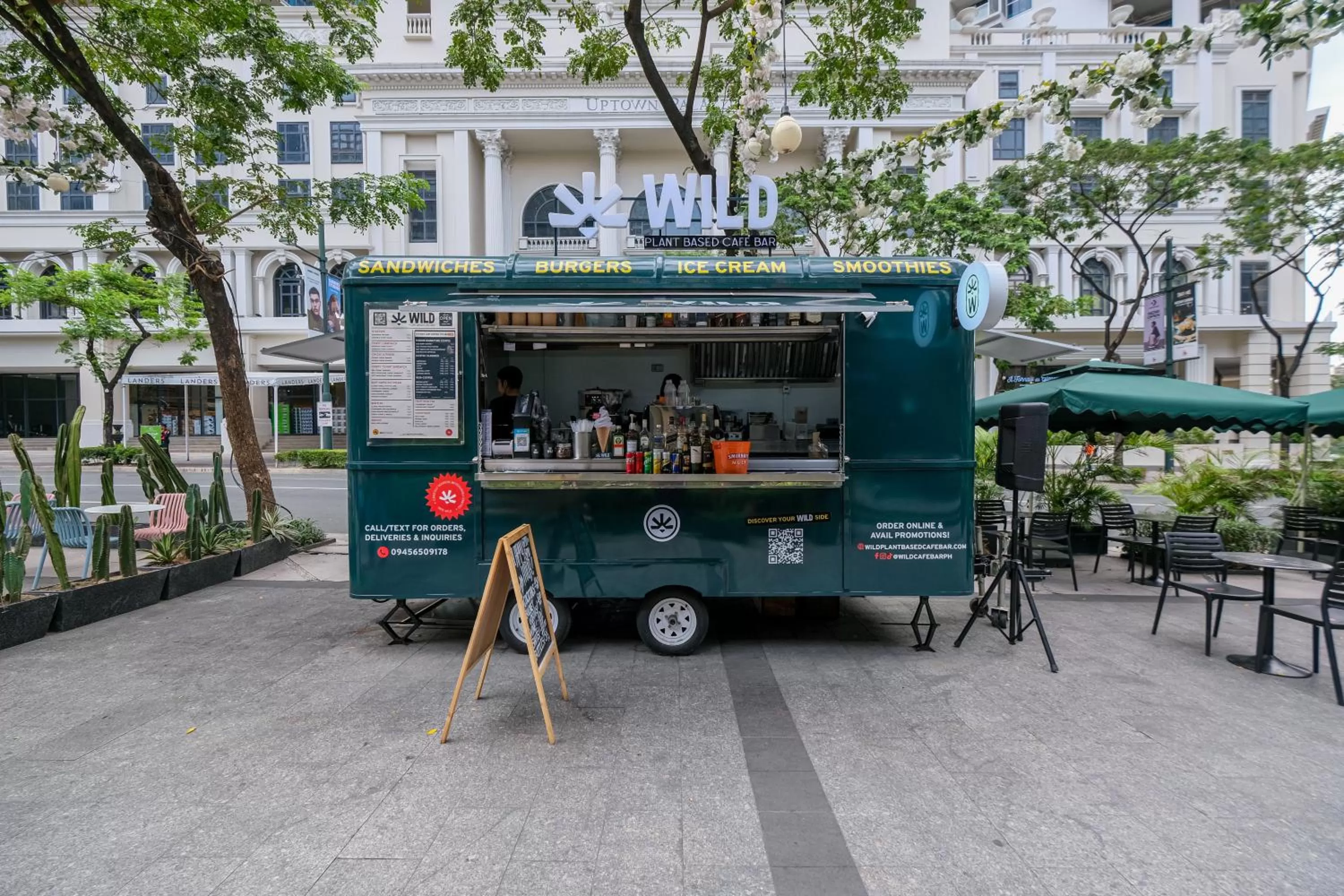 Day in 1BR Suite in Uptown BGC