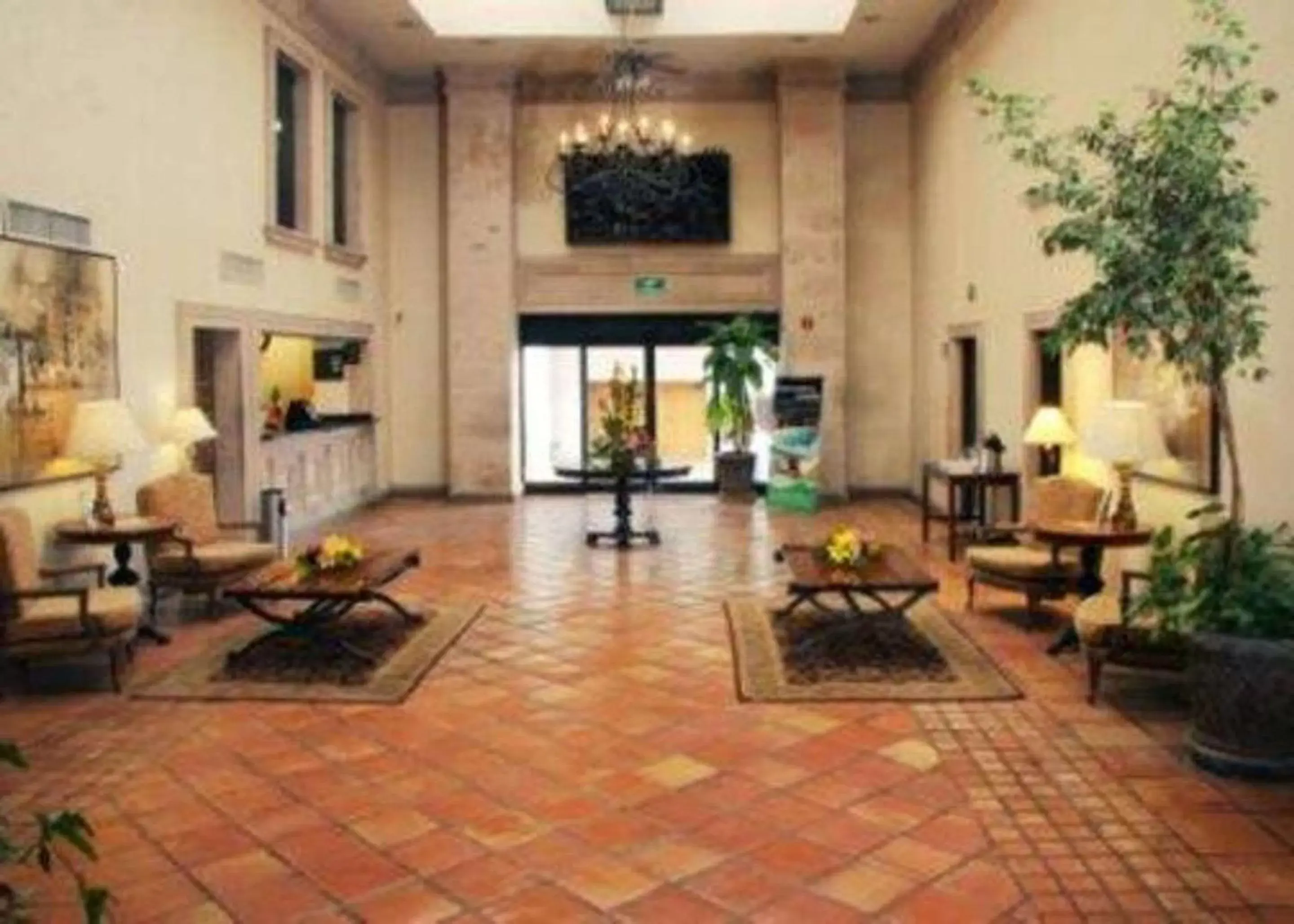 Lobby or reception in Quality Inn & Suites Saltillo Eurotel