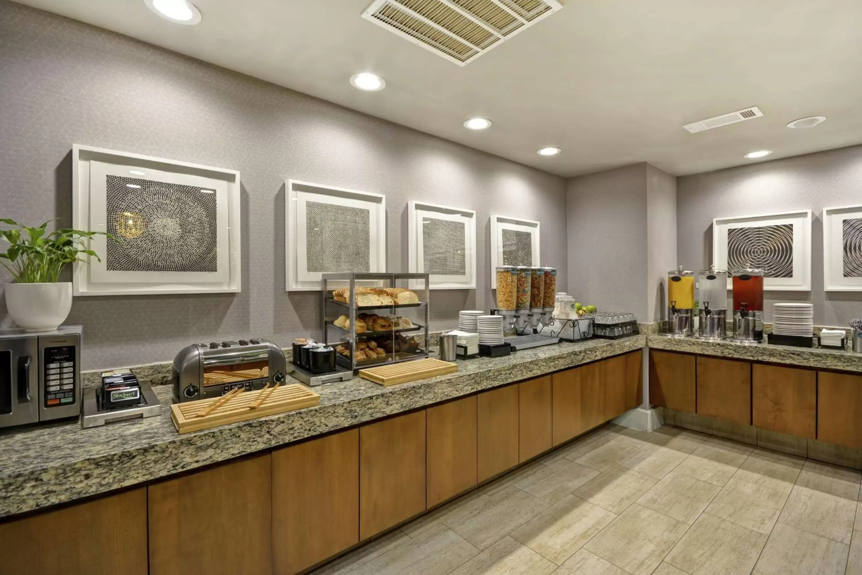 Breakfast, Restaurant/Places to Eat in Homewood Suites Dallas-Frisco