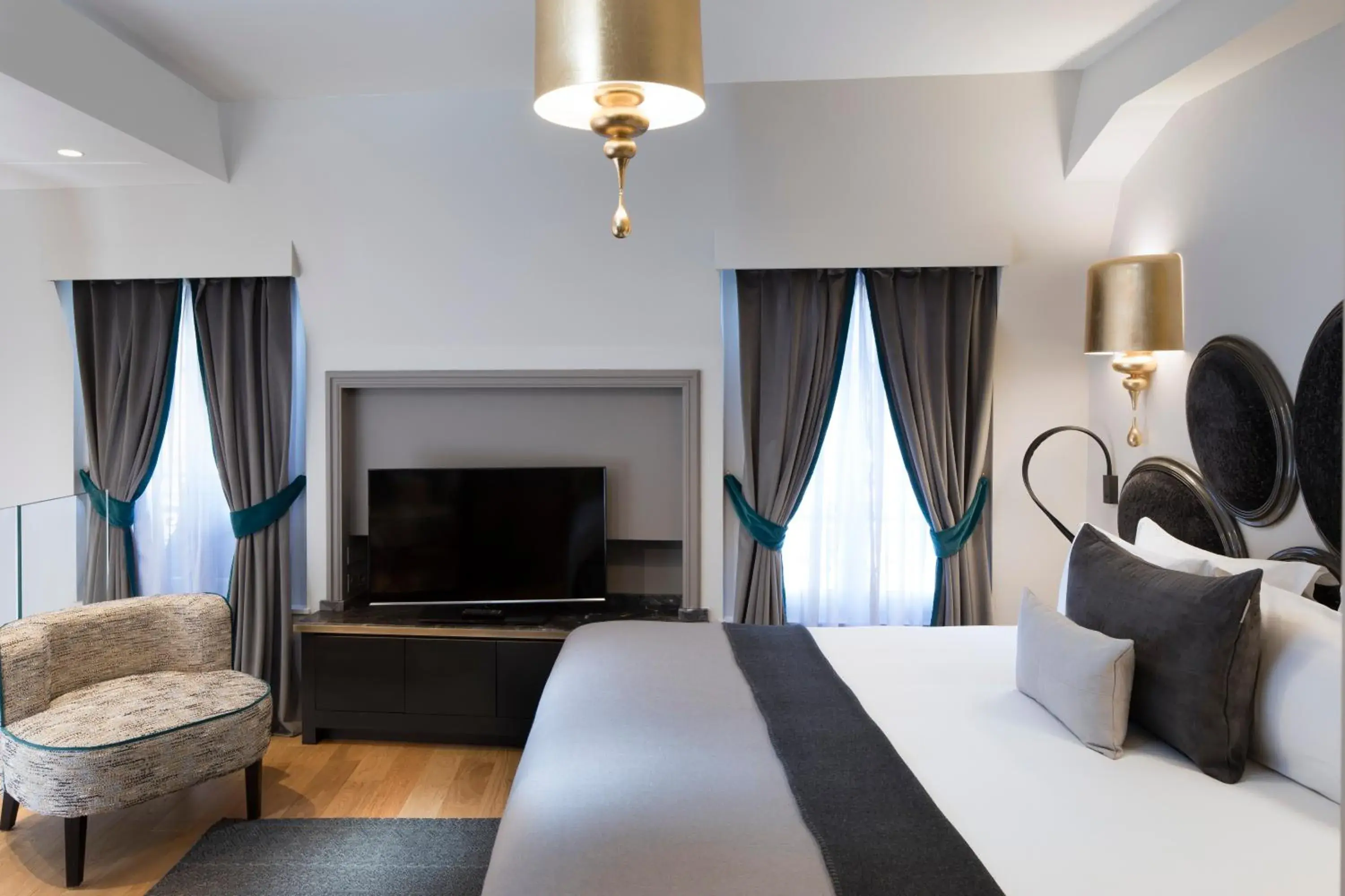 Duplex Suite in Hotel Lumen Paris Louvre Duplex Suite in Hotel Lumen Paris Louvre