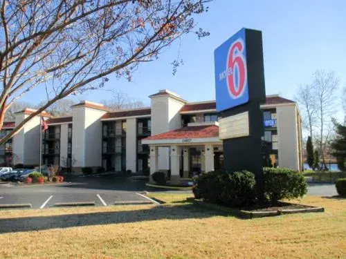 Facade/entrance, Property Building in Motel 6-Seaford, DE