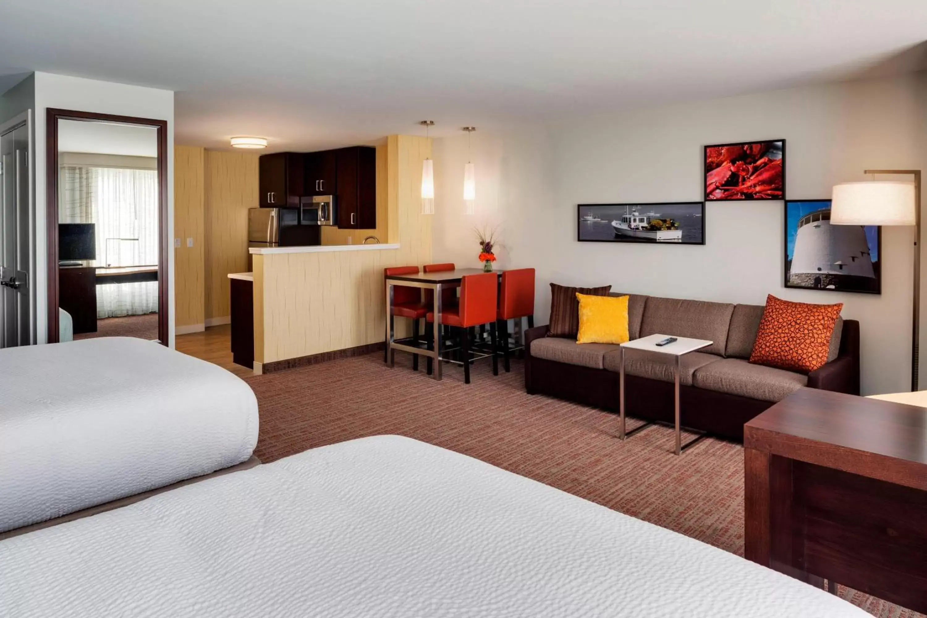 Kitchen or kitchenette, Seating Area in Residence Inn by Marriott Bangor