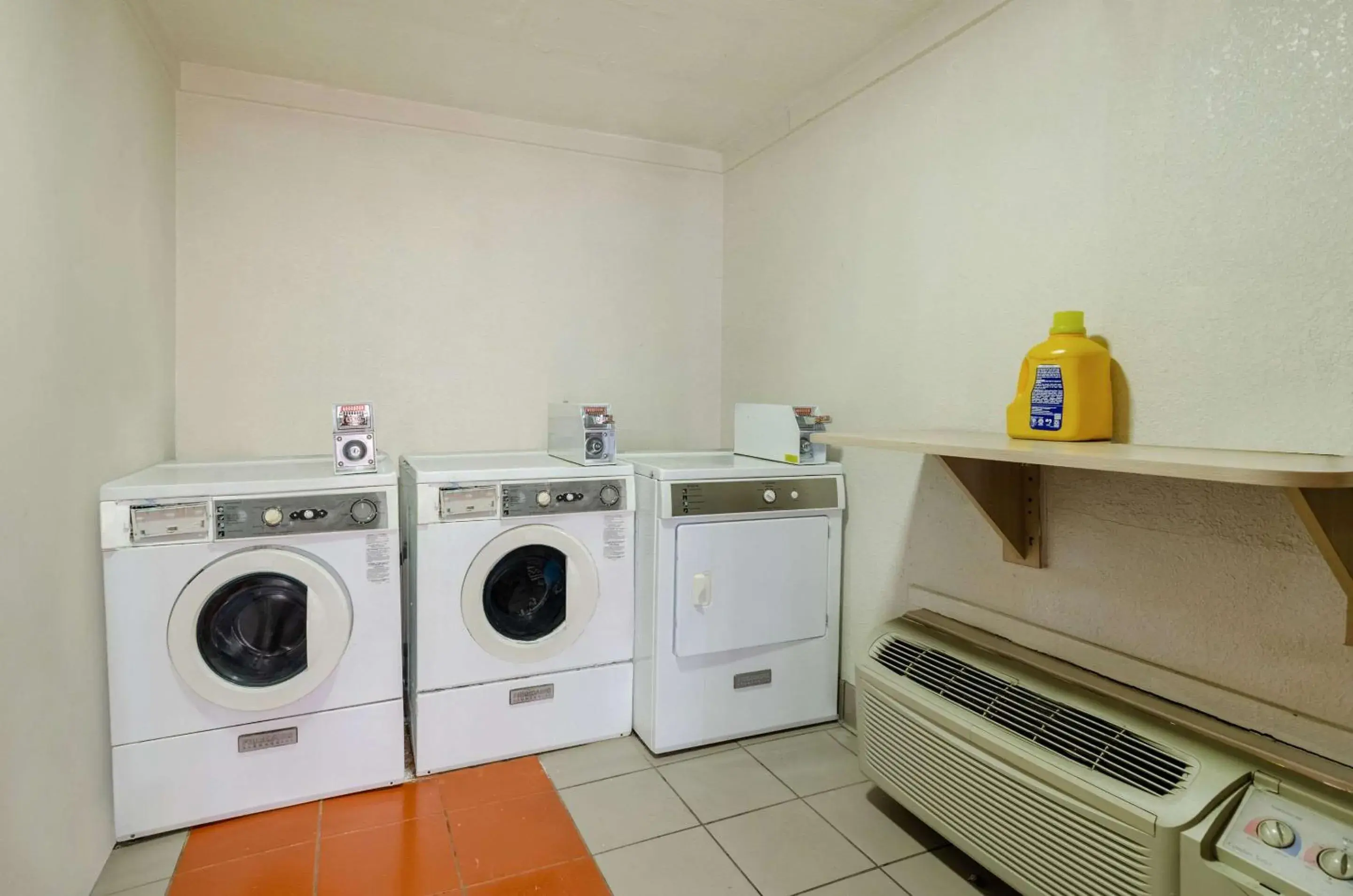 Other, Kitchen/Kitchenette in Rodeway Inn