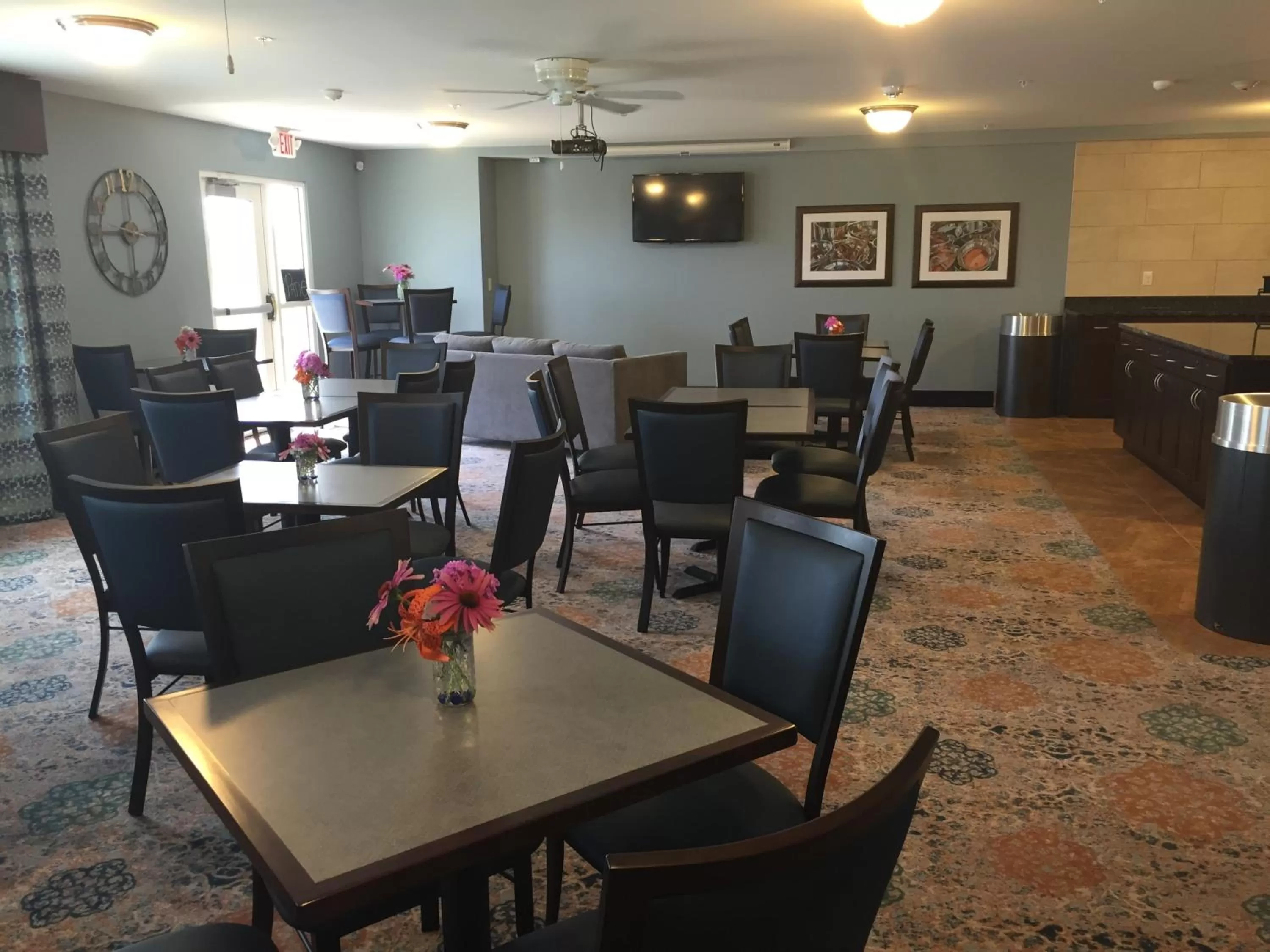 Banquet/Function facilities in Grandstay Hotel & Suites Mount Horeb - Madison