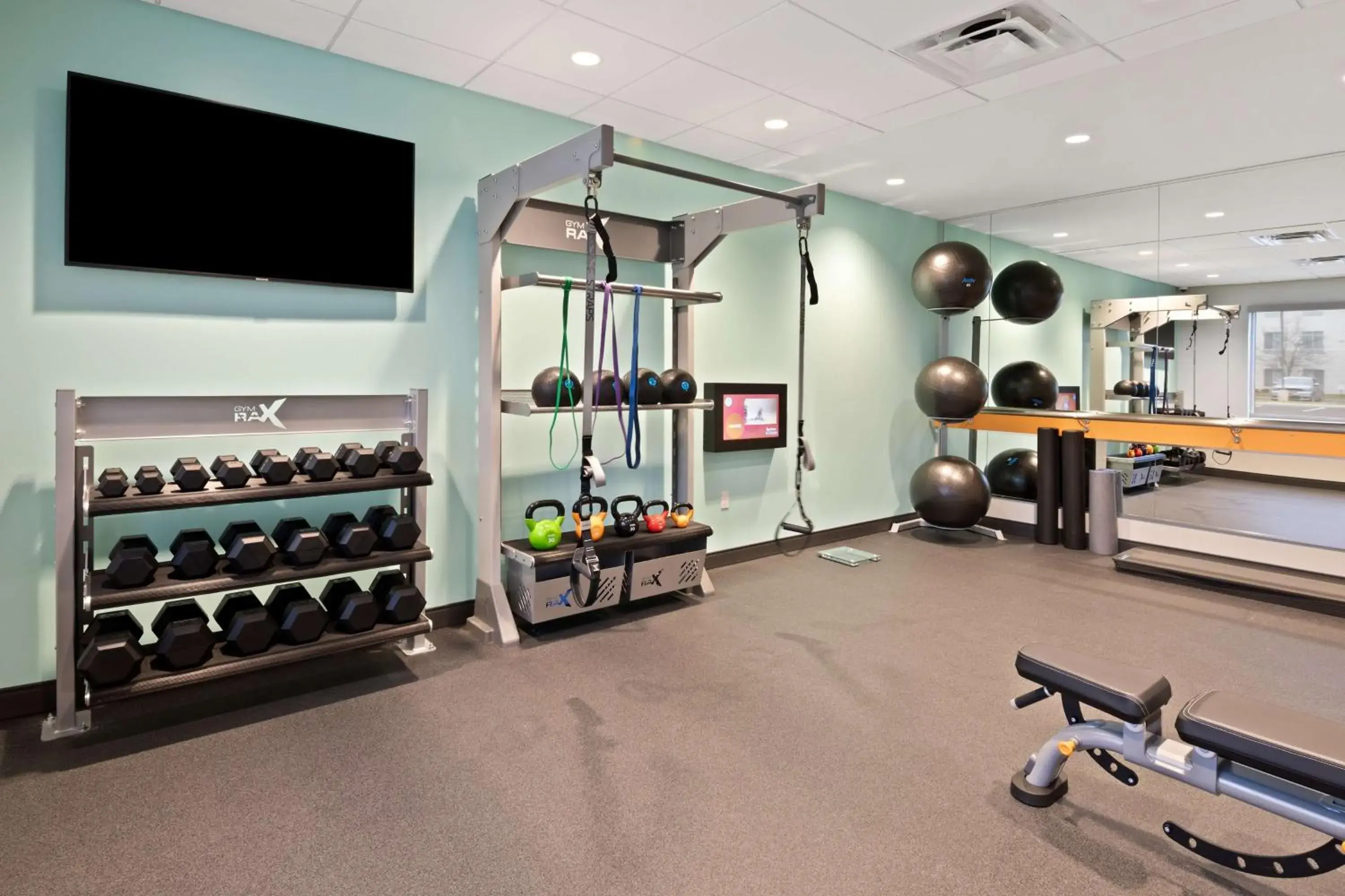 Fitness centre/facilities, Fitness Center/Facilities in Tru by Hilton Sharonville, OH