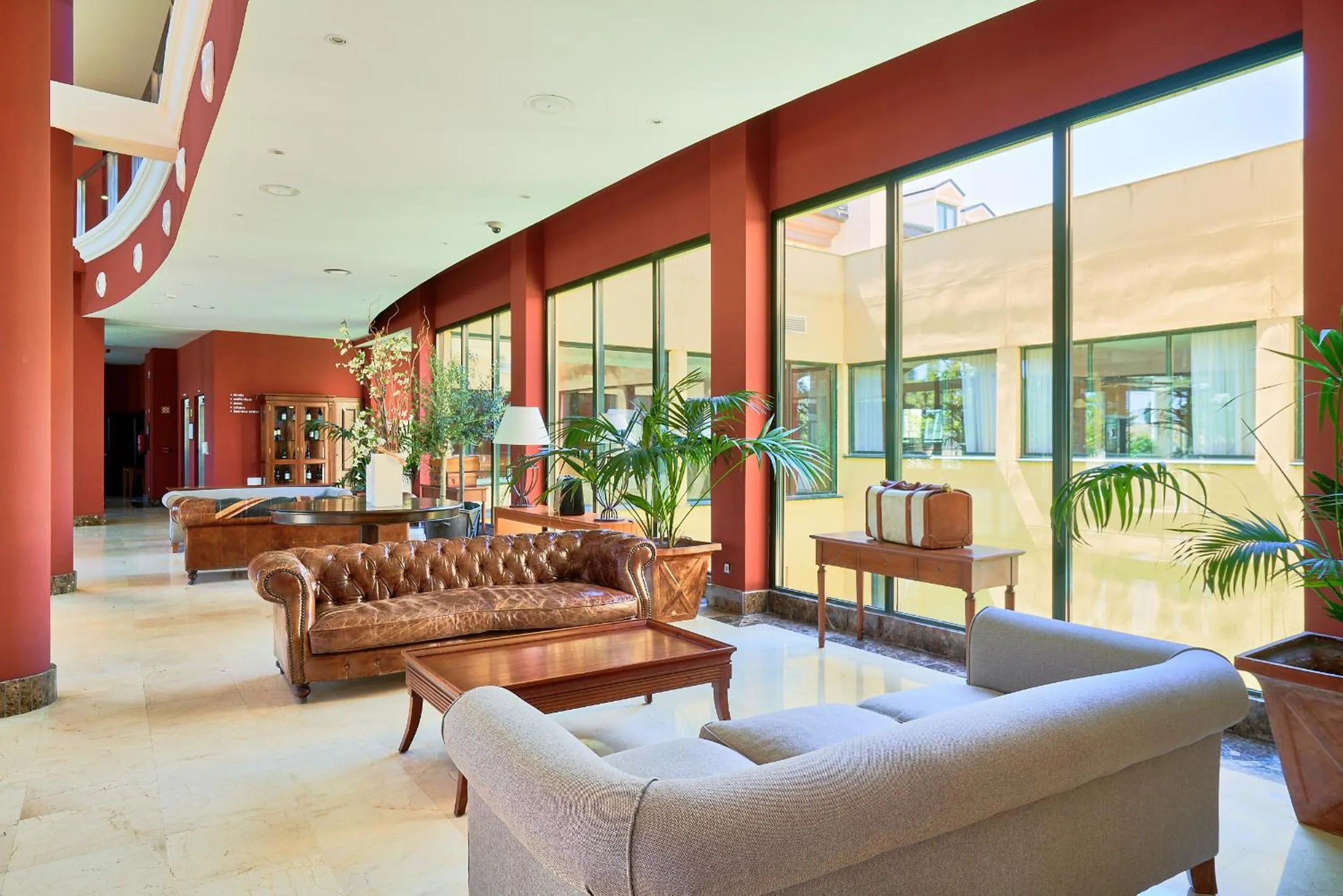 Lobby or reception in Hotel Fontecruz Ávila