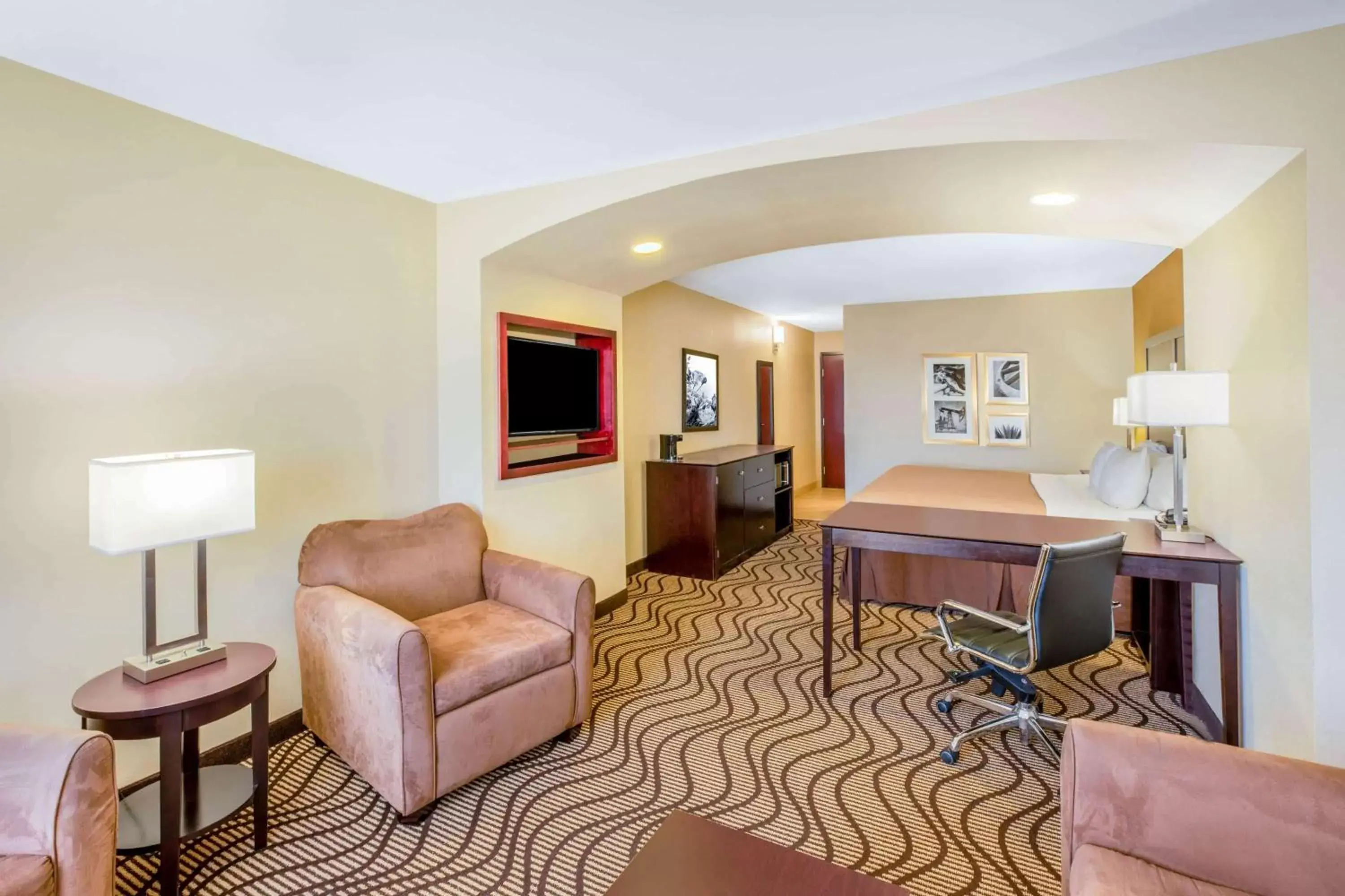 Photo of the whole room in La Quinta by Wyndham Floresville Photo of the whole room in La Quinta by Wyndham Floresville