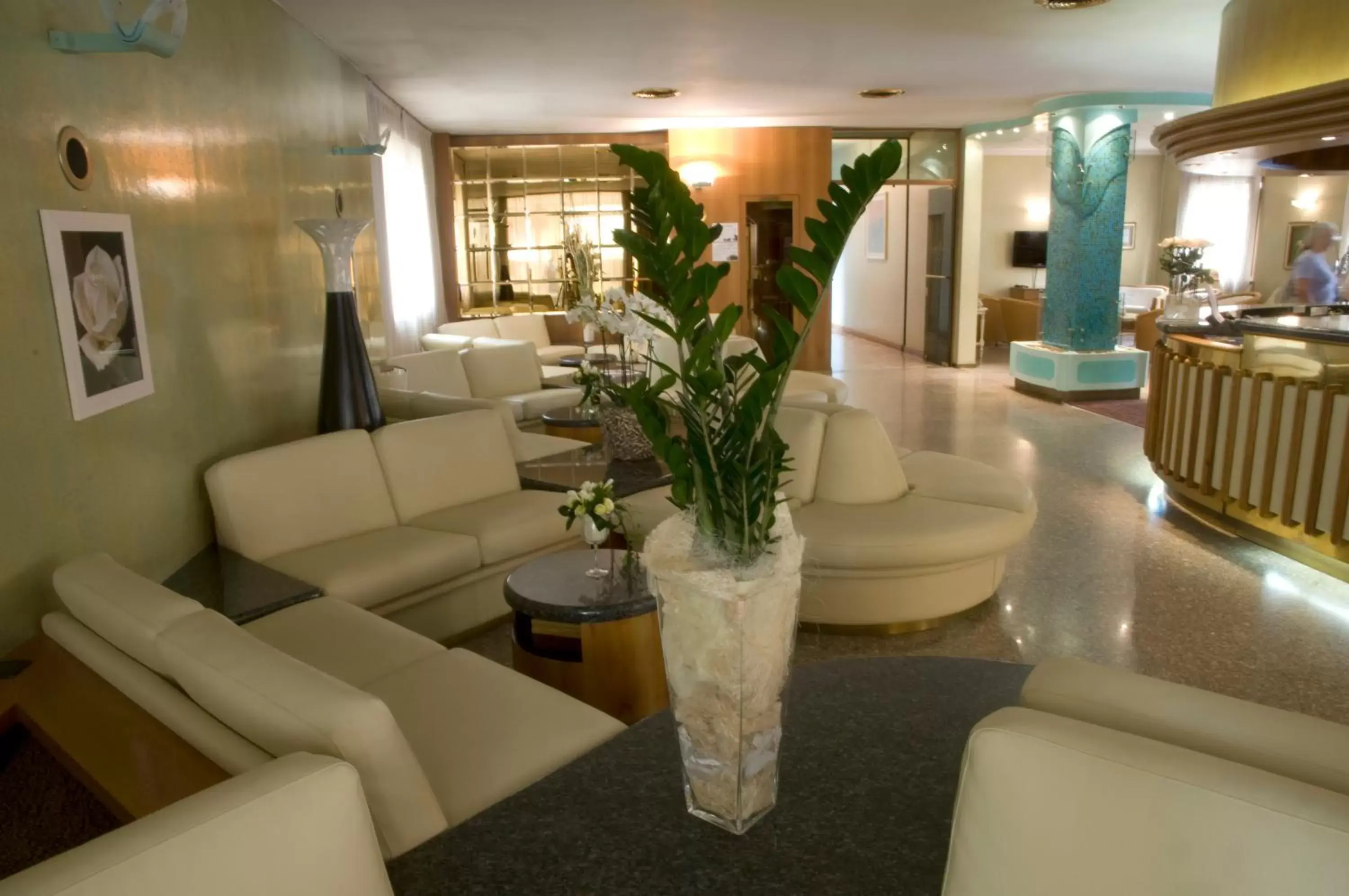 Living room, Lobby/Reception in Albergo Milano
