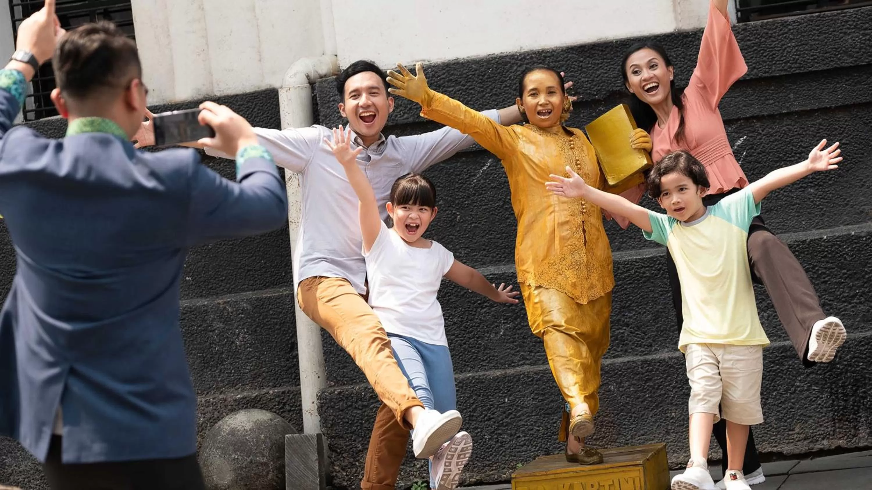 Nearby landmark in Holiday Inn & Suites Jakarta Gajah Mada by IHG