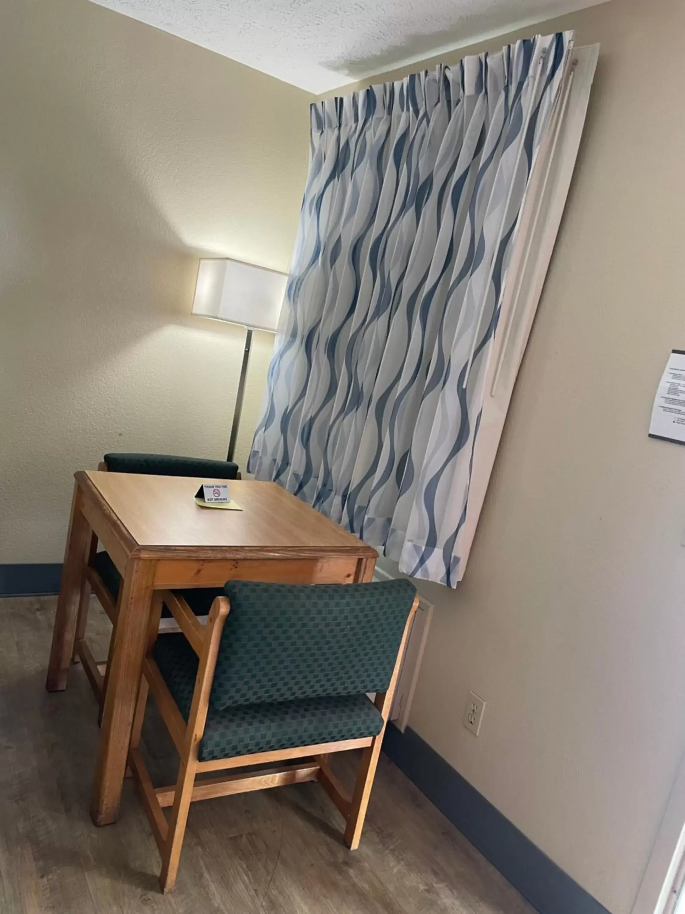 Seating area in Days Inn by Wyndham Lexington