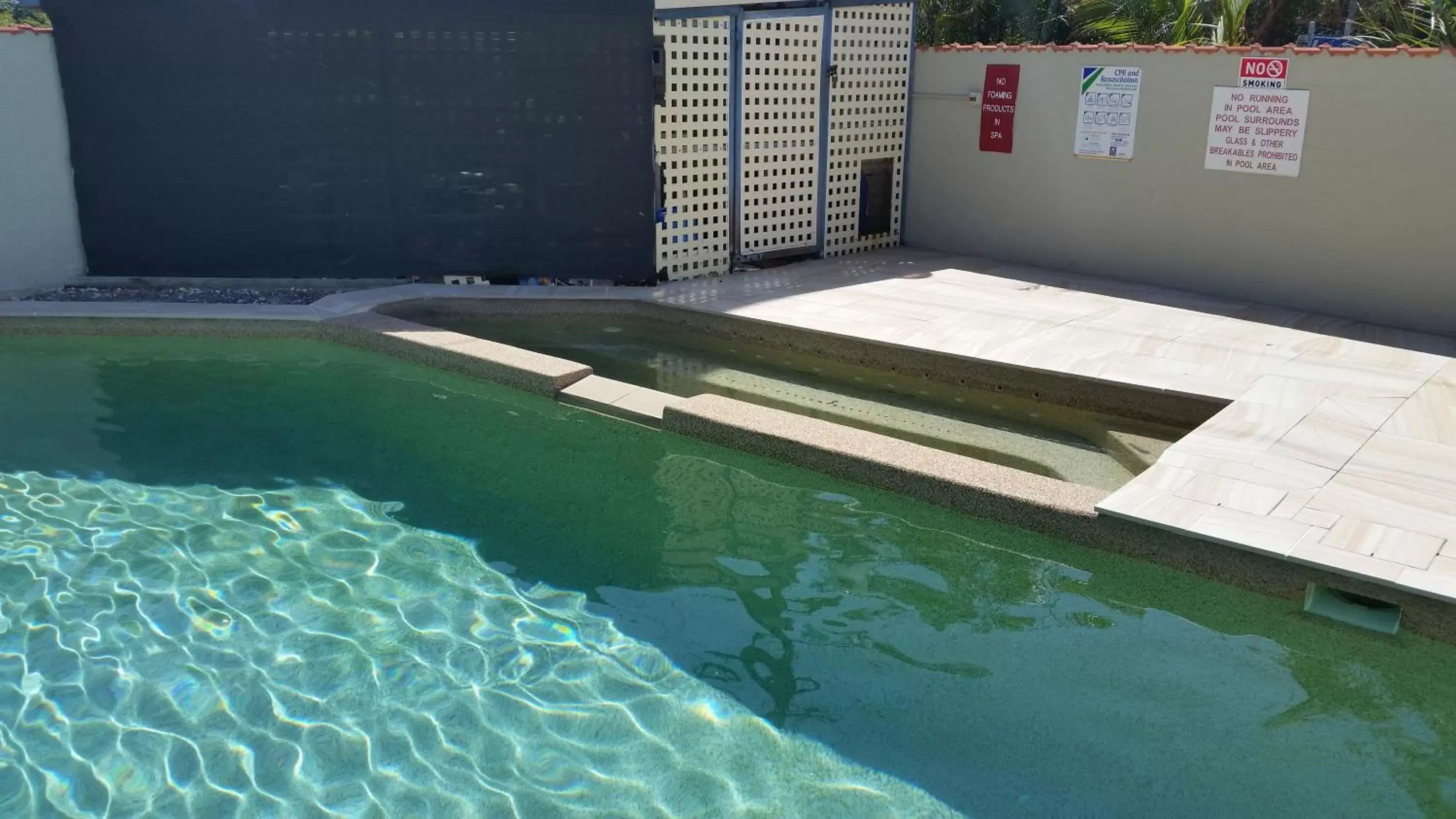 Swimming Pool in Nelson Bay Breeze