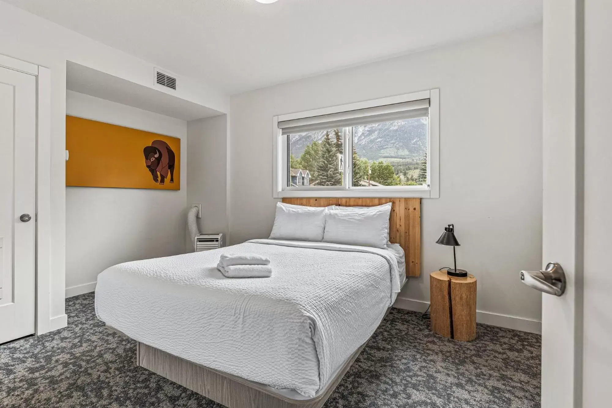 Bedroom, Bed in Basecamp Resorts Canmore