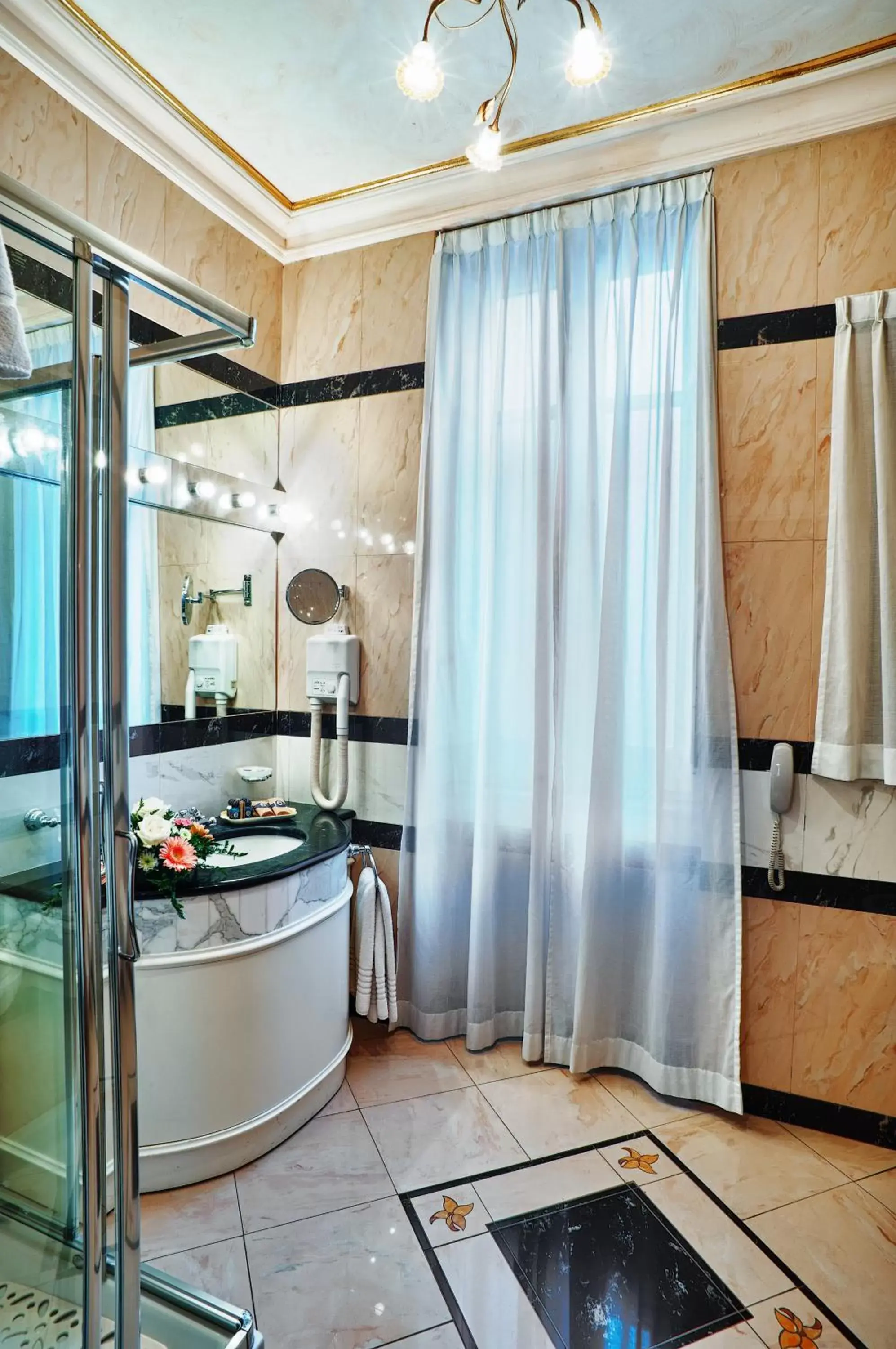 Bathroom in Grand Hotel Wagner