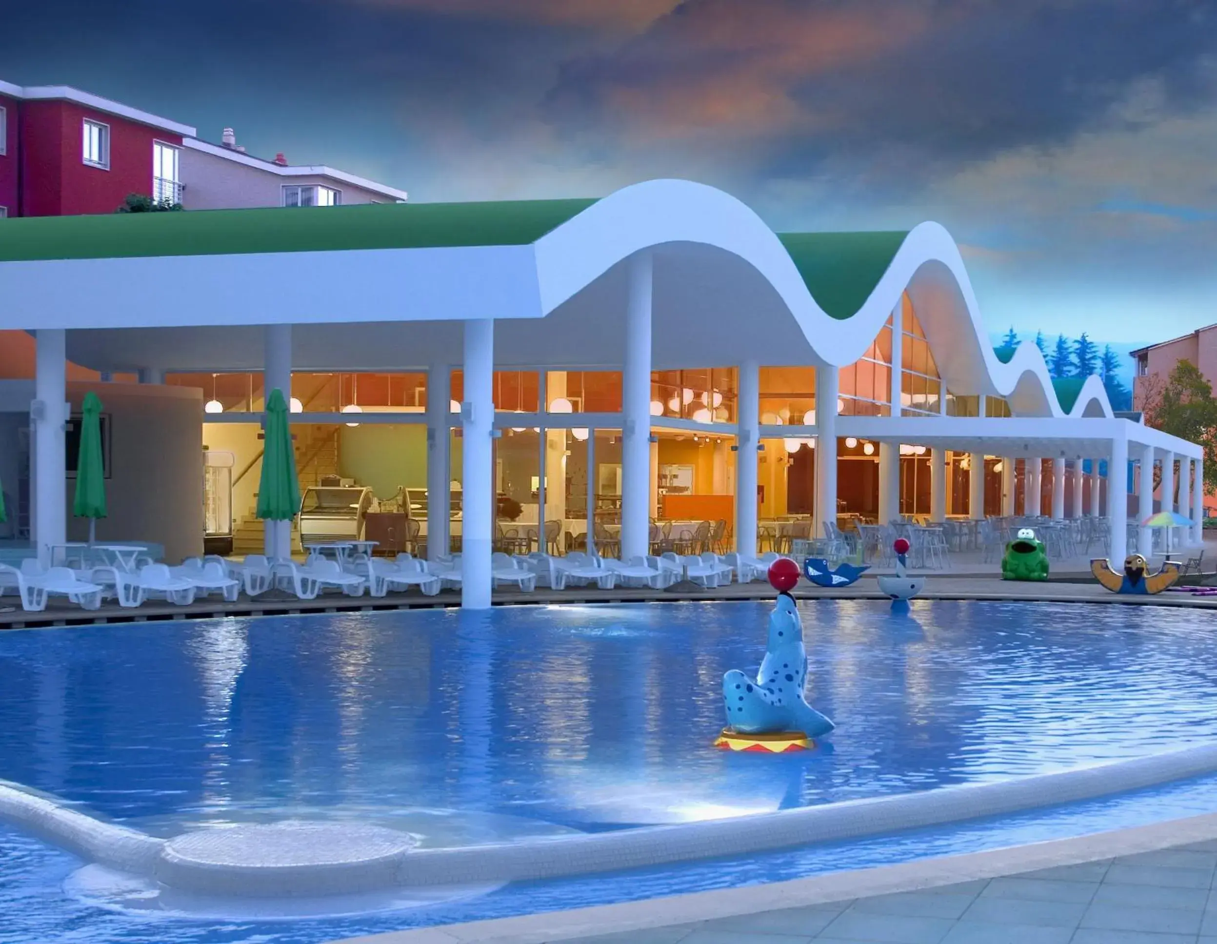 Restaurant/places to eat, Swimming Pool in Wyndham Grand Novi Vinodolski Resort