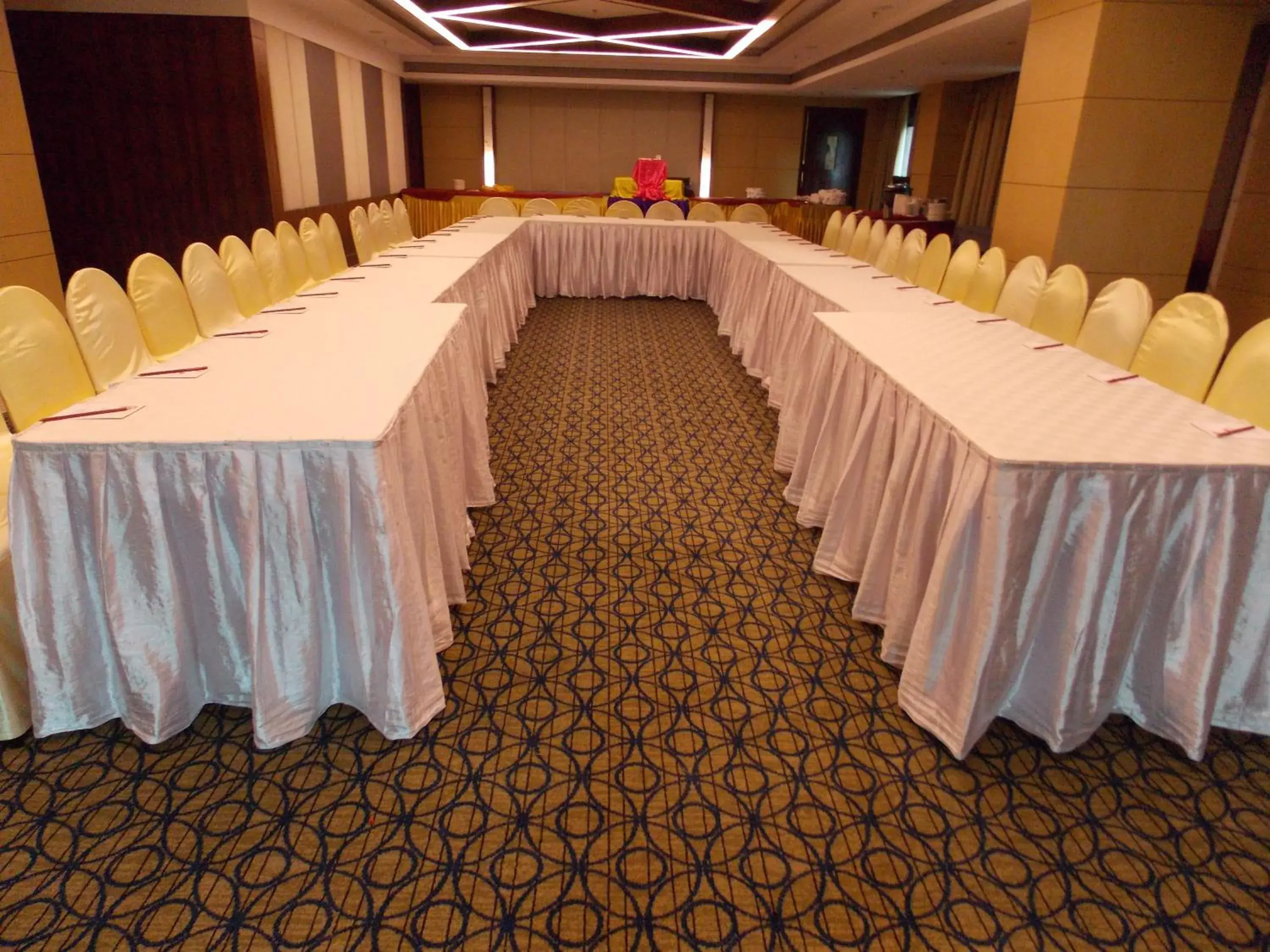 Meeting/conference room in Lords Plaza Surat