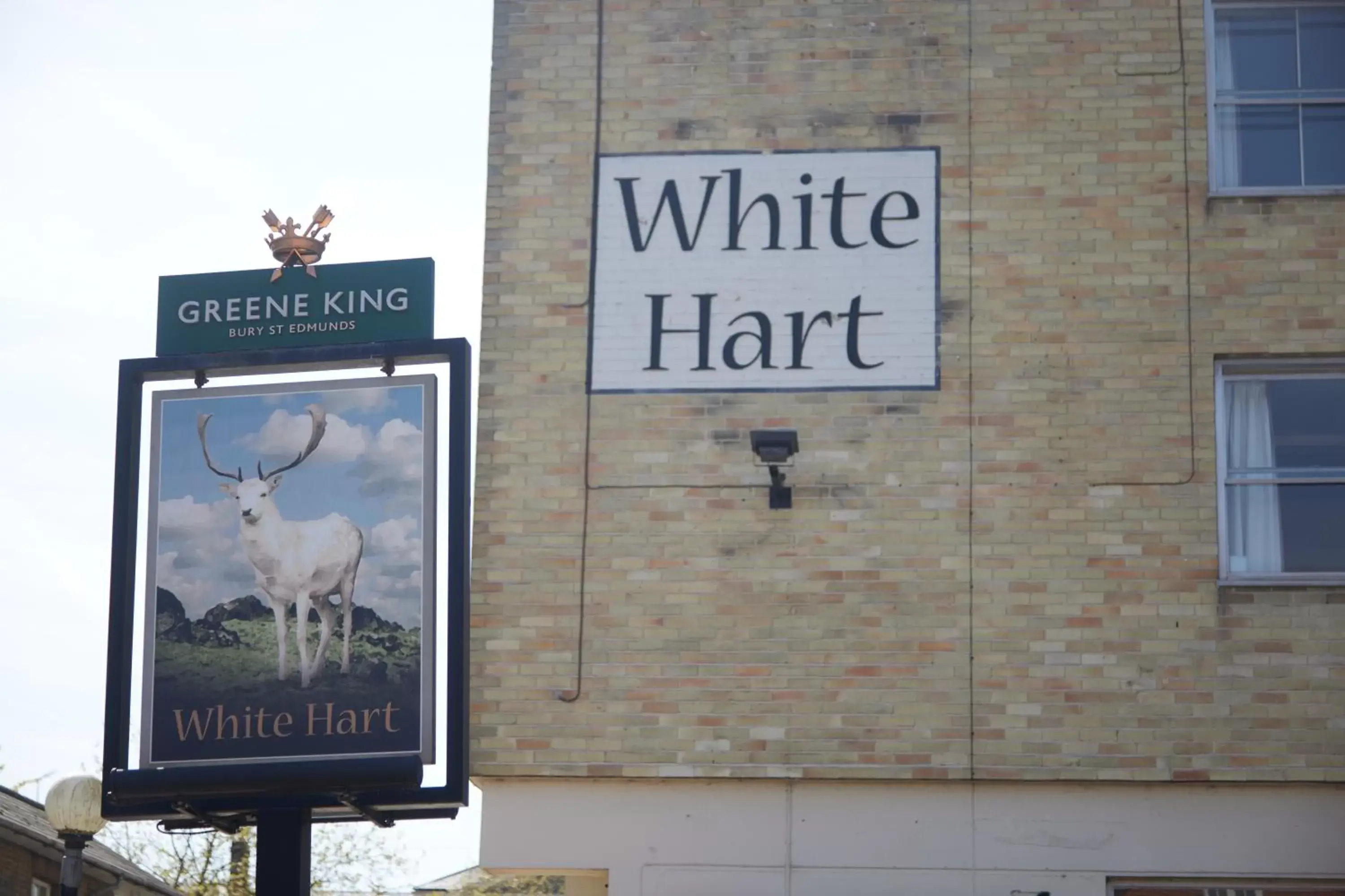 Logo/Certificate/Sign, Property Logo/Sign in White Hart Hotel by Greene King Inns
