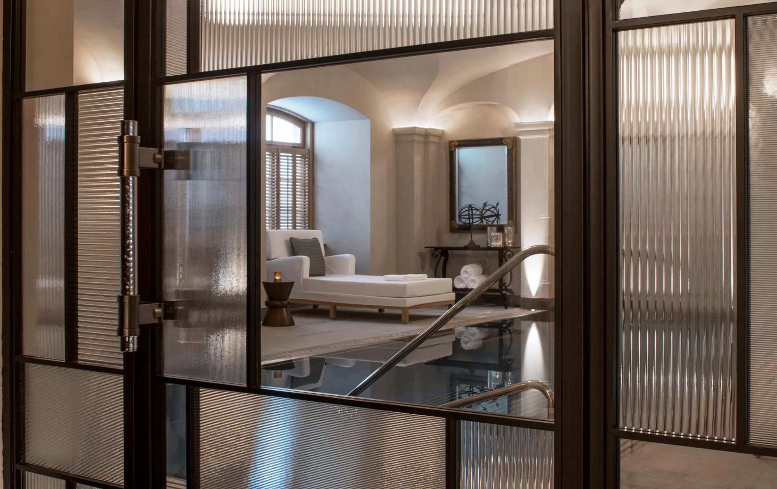 Photo of the whole room, Bed in Four Seasons Hotel Prague