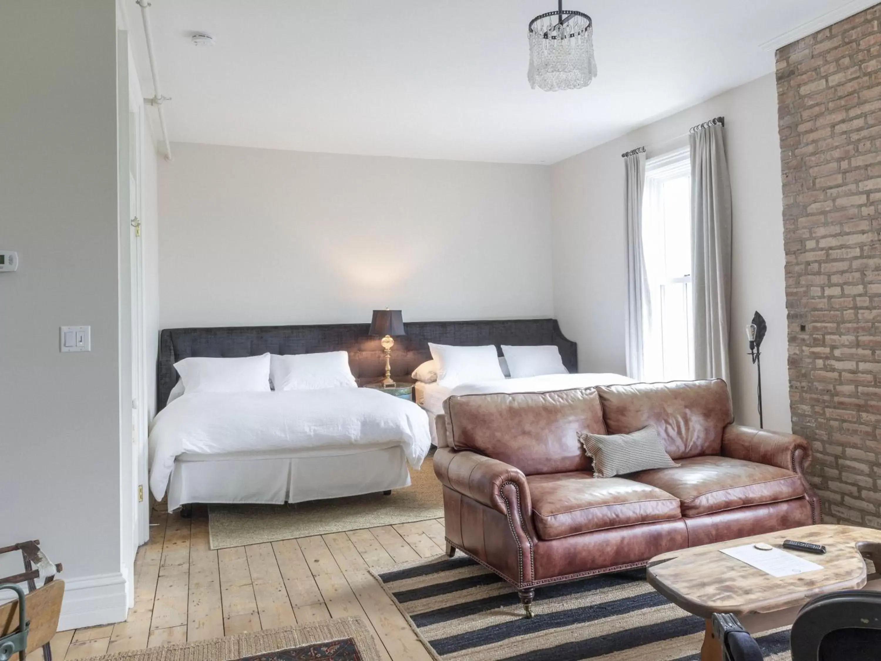 Bedroom, Bed in Stewart House Hotel