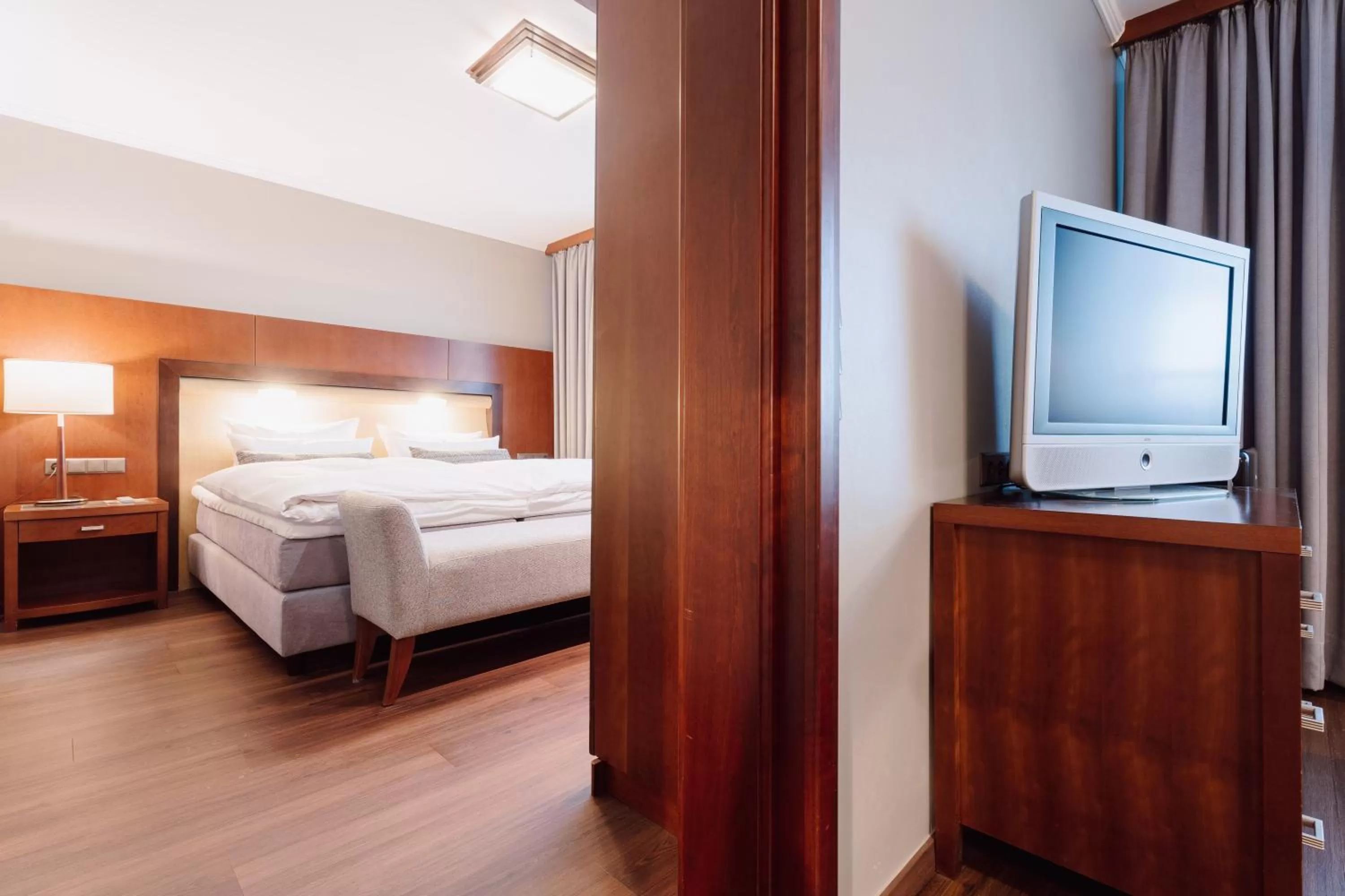 Photo of the whole room, Bed in Hotel Kaiserhof