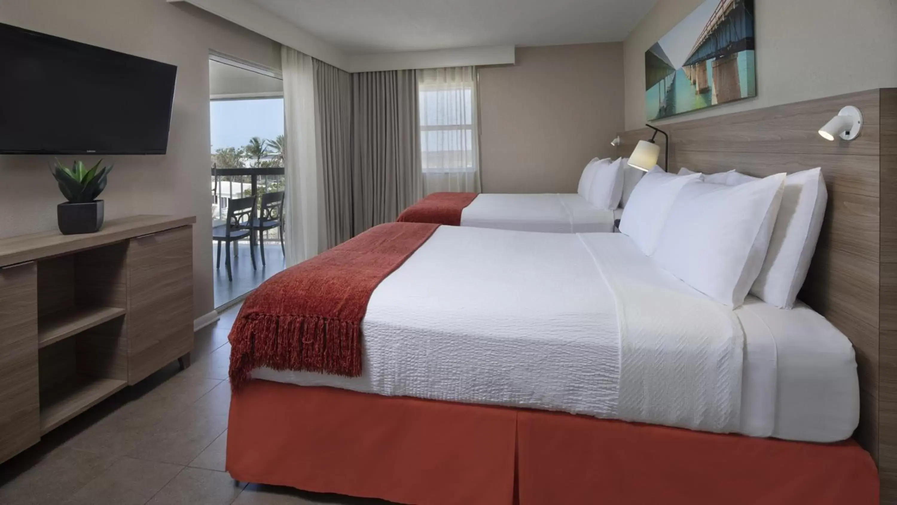 Bed in Pelican Cove Resort & Marina