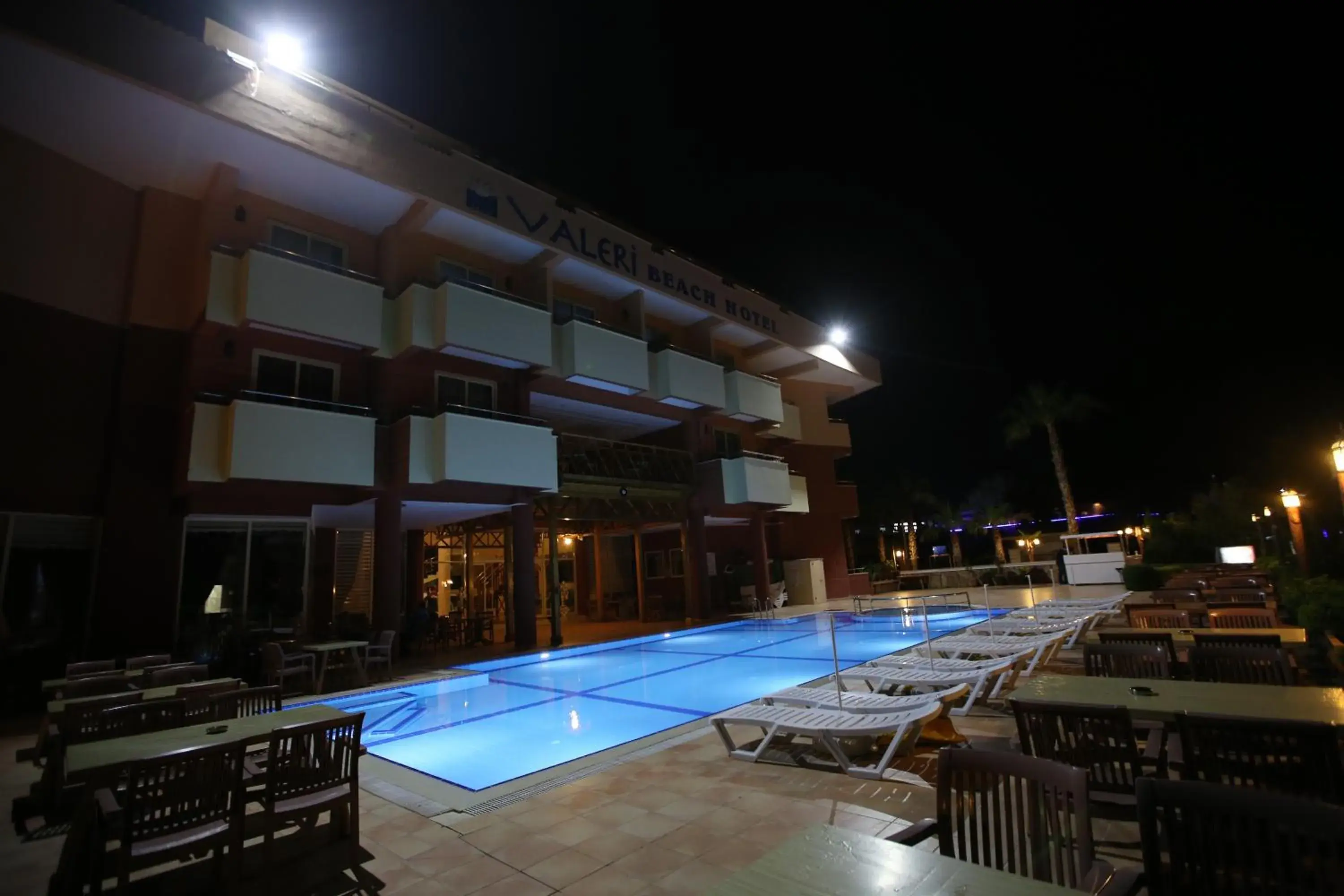 Facade/entrance, Swimming Pool in Valeri Beach Hotel