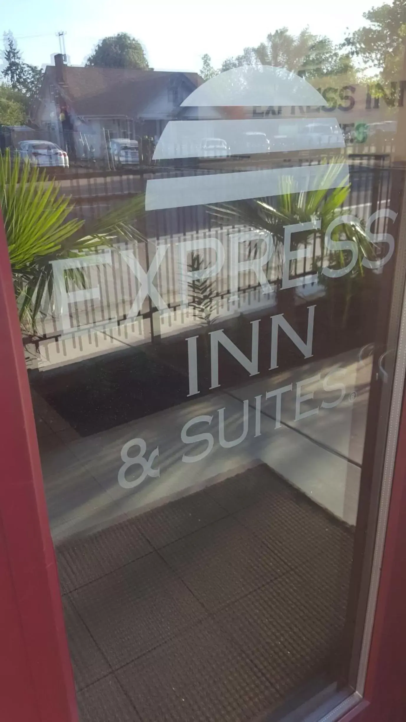 Facade/entrance in Express Inn & Suites Eugene Facade/entrance in Express Inn & Suites Eugene