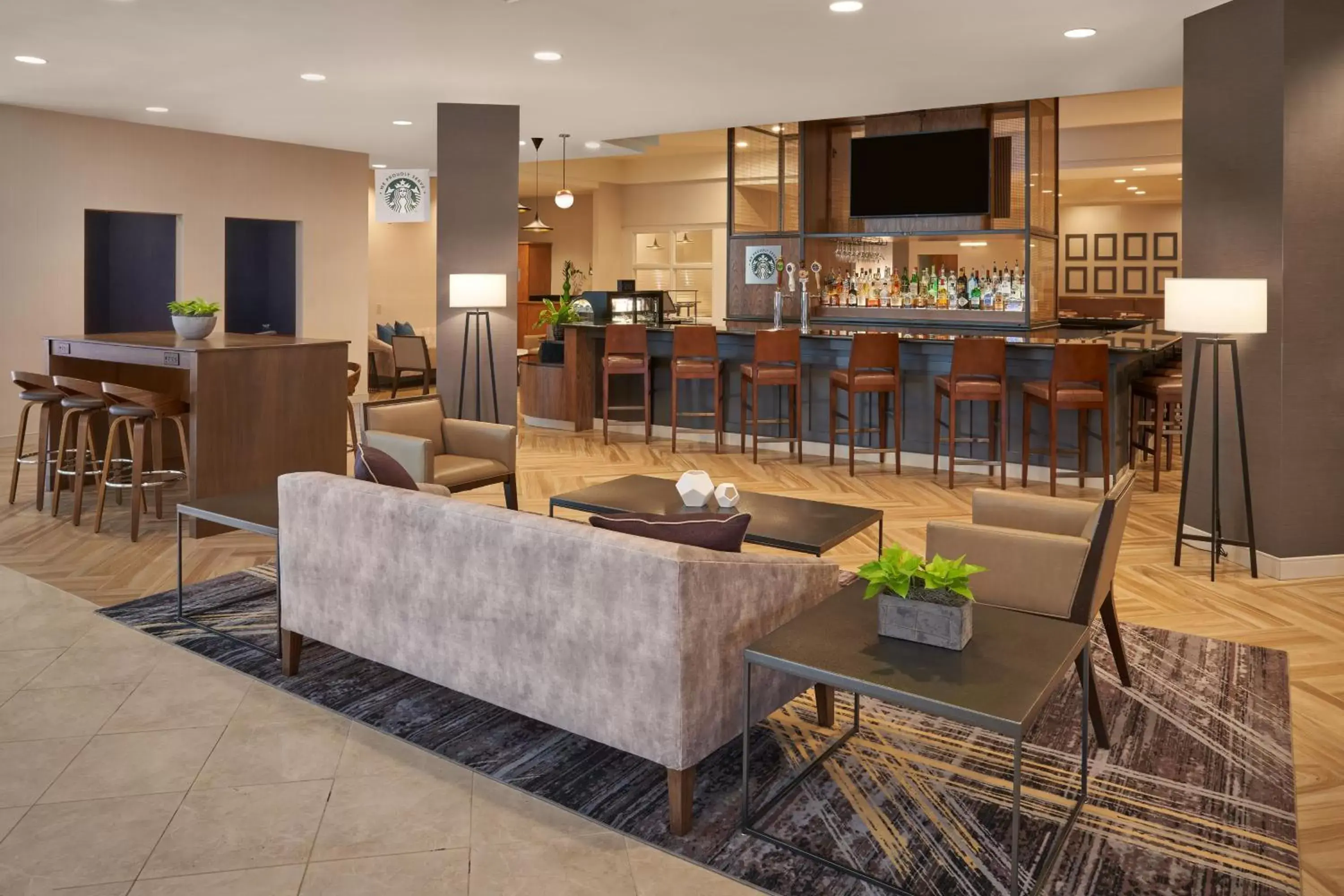 Restaurant/places to eat, Lounge/Bar in Sheraton Detroit Novi