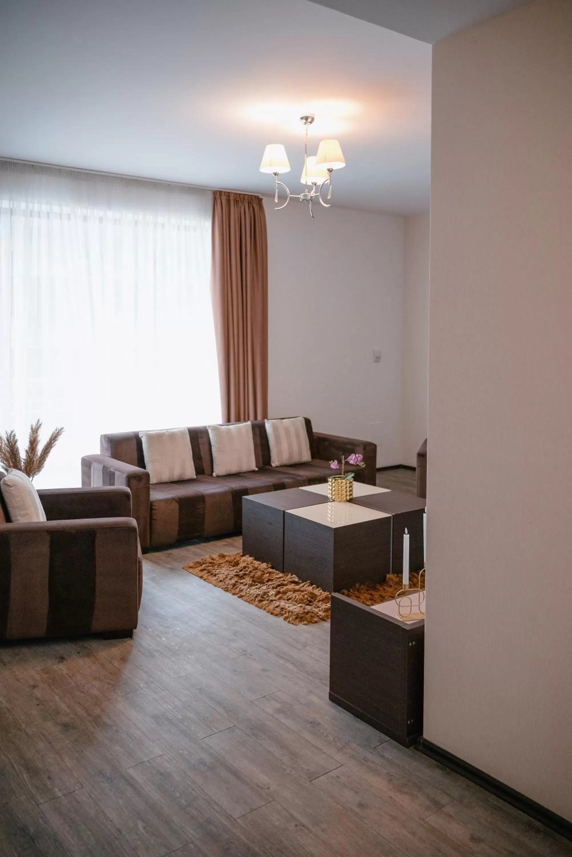 Living room in Silver Mountain Resort & Spa