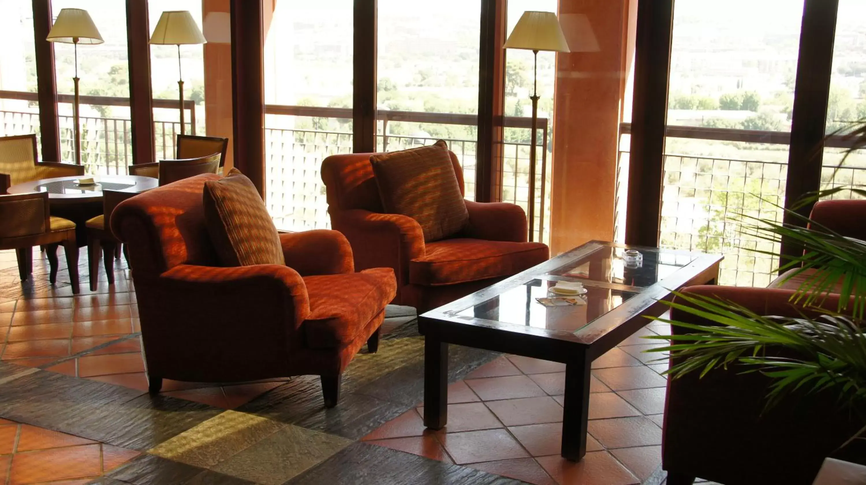 Lounge or bar in Hotel Cigarral el Bosque Lounge or bar in Hotel Cigarral el Bosque