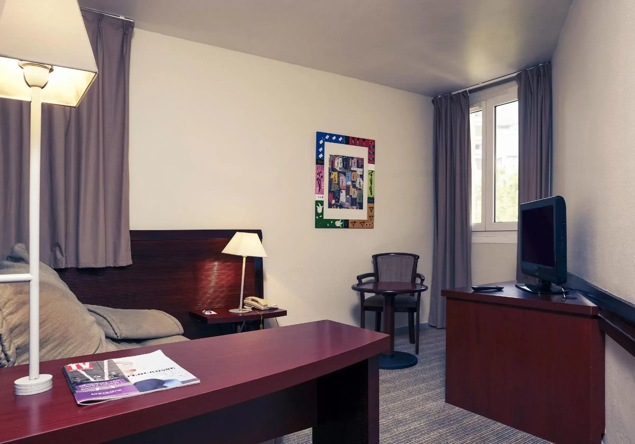 Bedroom, Lobby/Reception in Mercure Port La Grande Motte