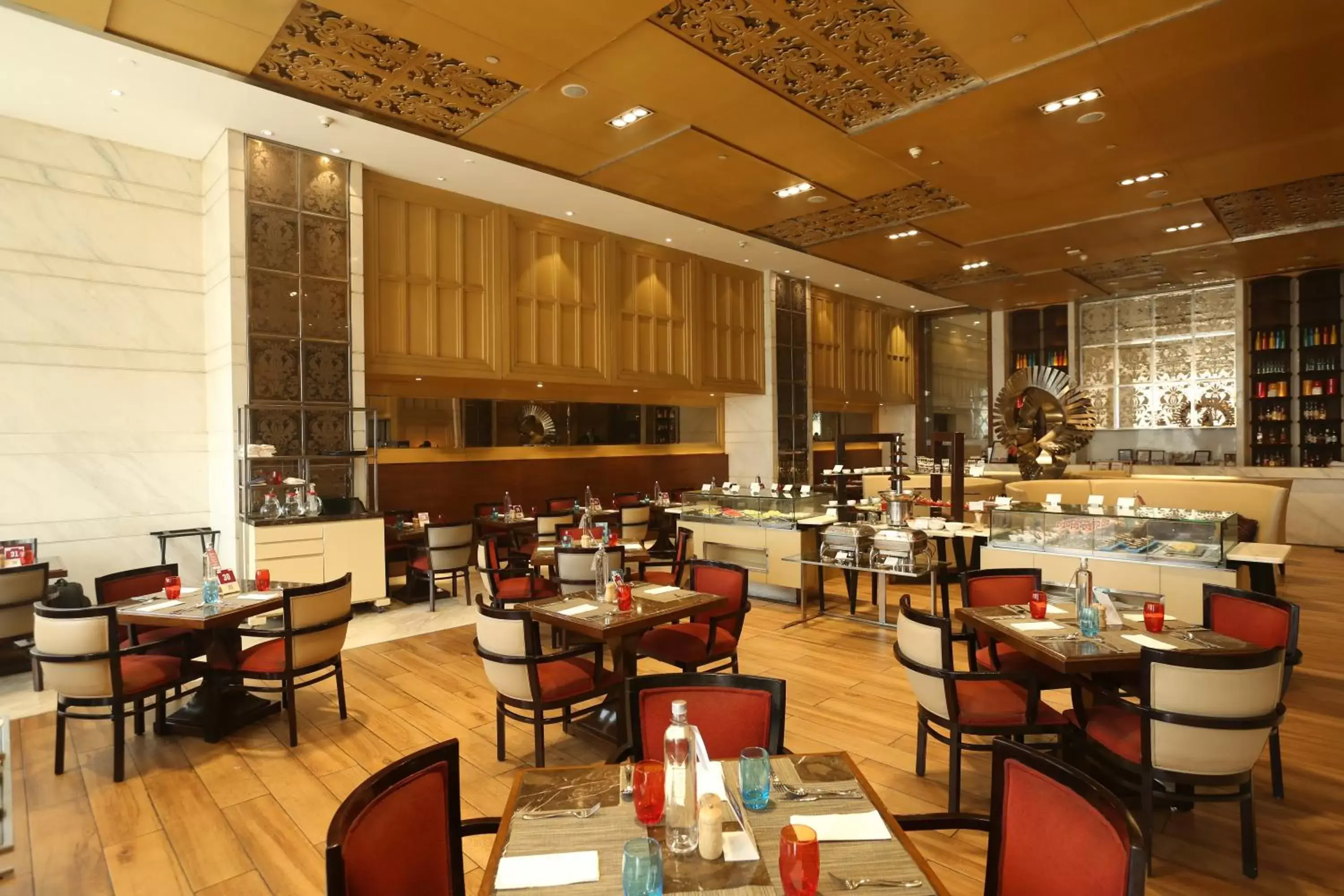 Restaurant/Places to Eat in Crowne Plaza New Delhi Mayur Vihar Noida