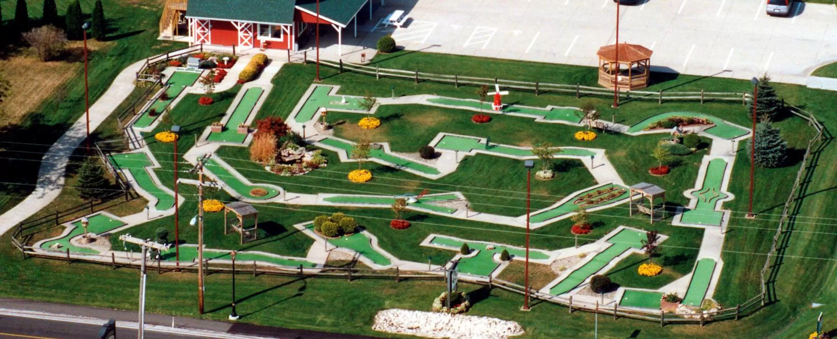 Minigolf in Essenhaus Inn & Conf. Center