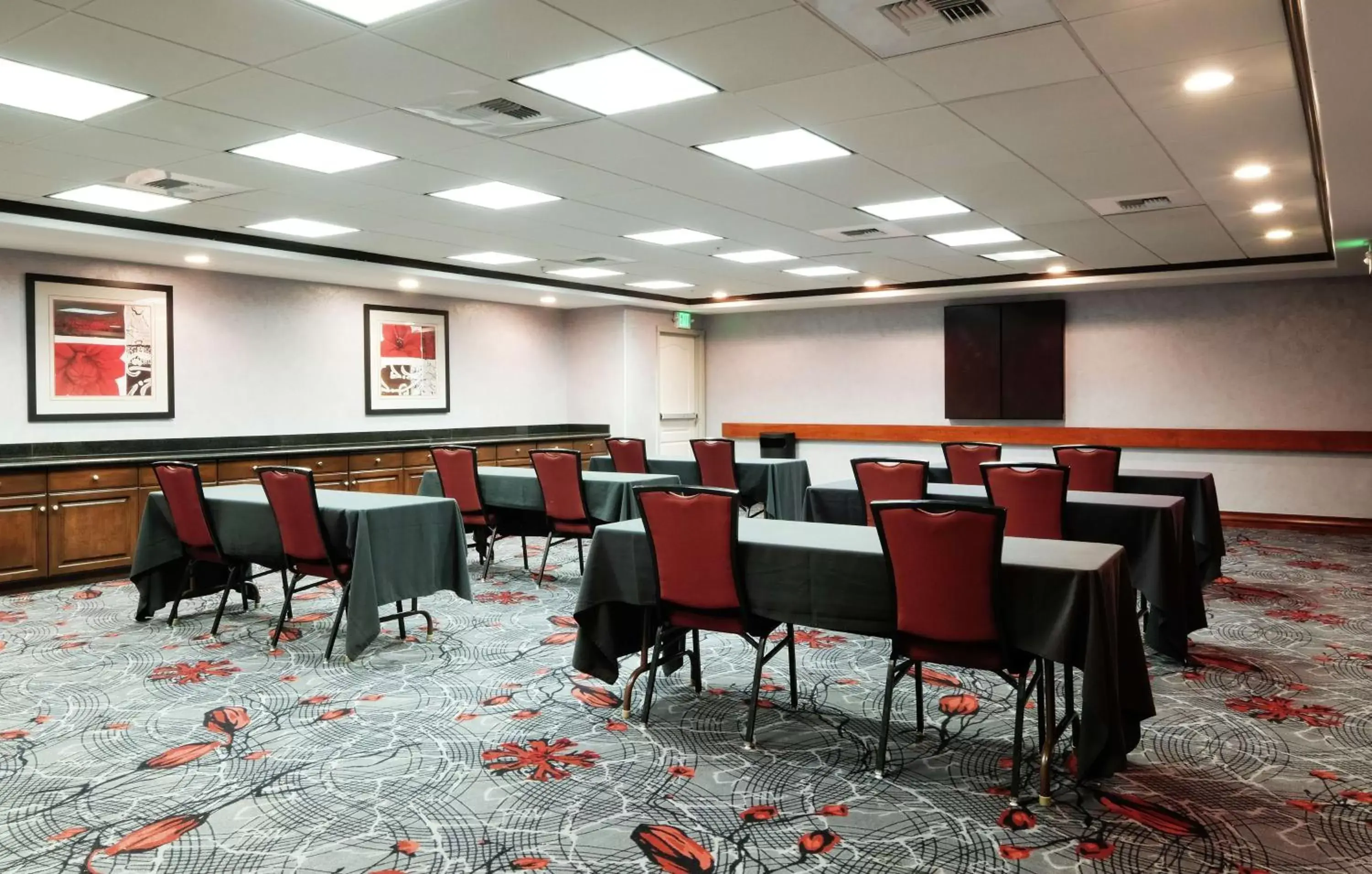 Meeting/conference room in Hampton Inn & Suites Temecula