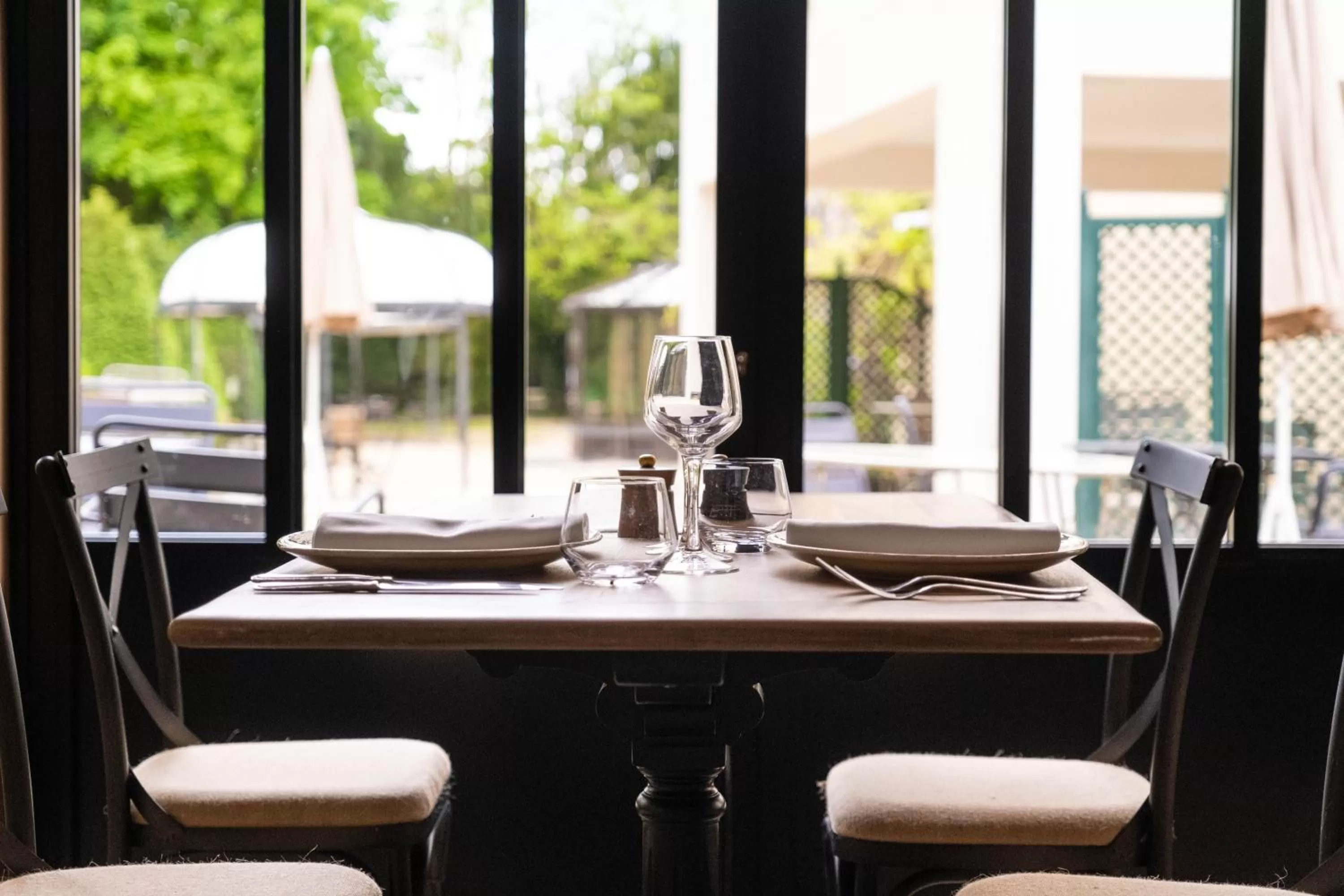 Restaurant/places to eat in Les Demeures de Varennes, BW Signature Collection