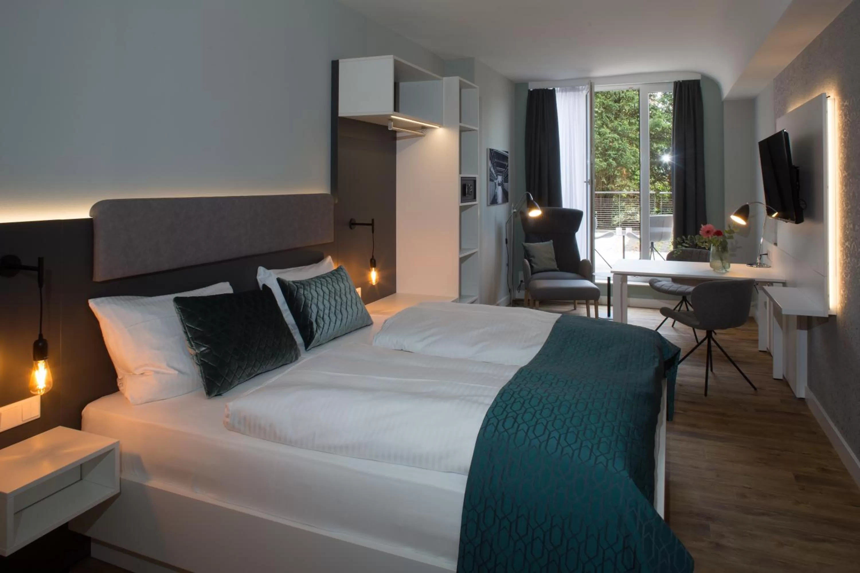 Photo of the whole room, Bed in Weberei Bendix Hotel & Appartements