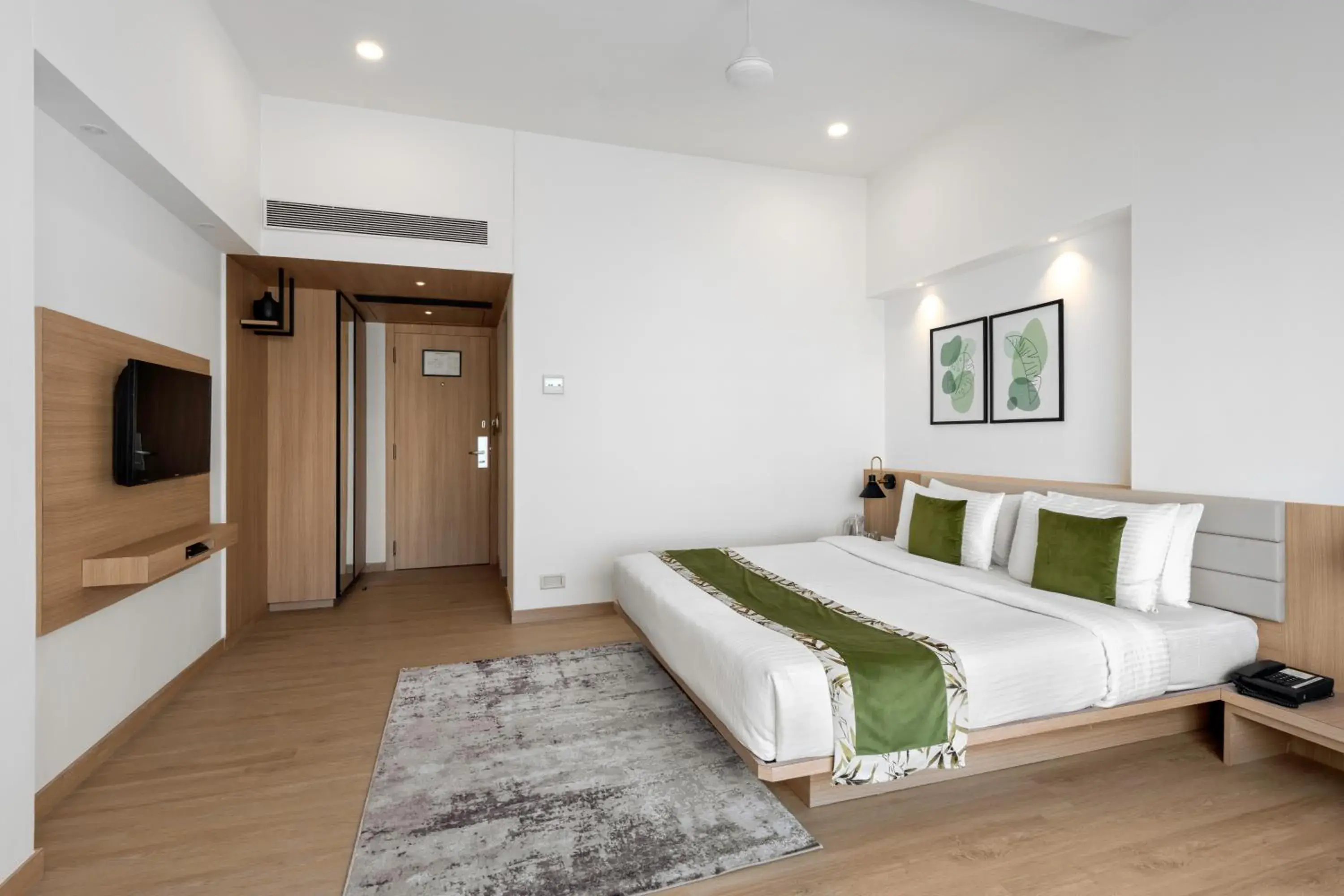 Bed in Lemon Tree Hotel, Vadodara Bed in Lemon Tree Hotel, Vadodara