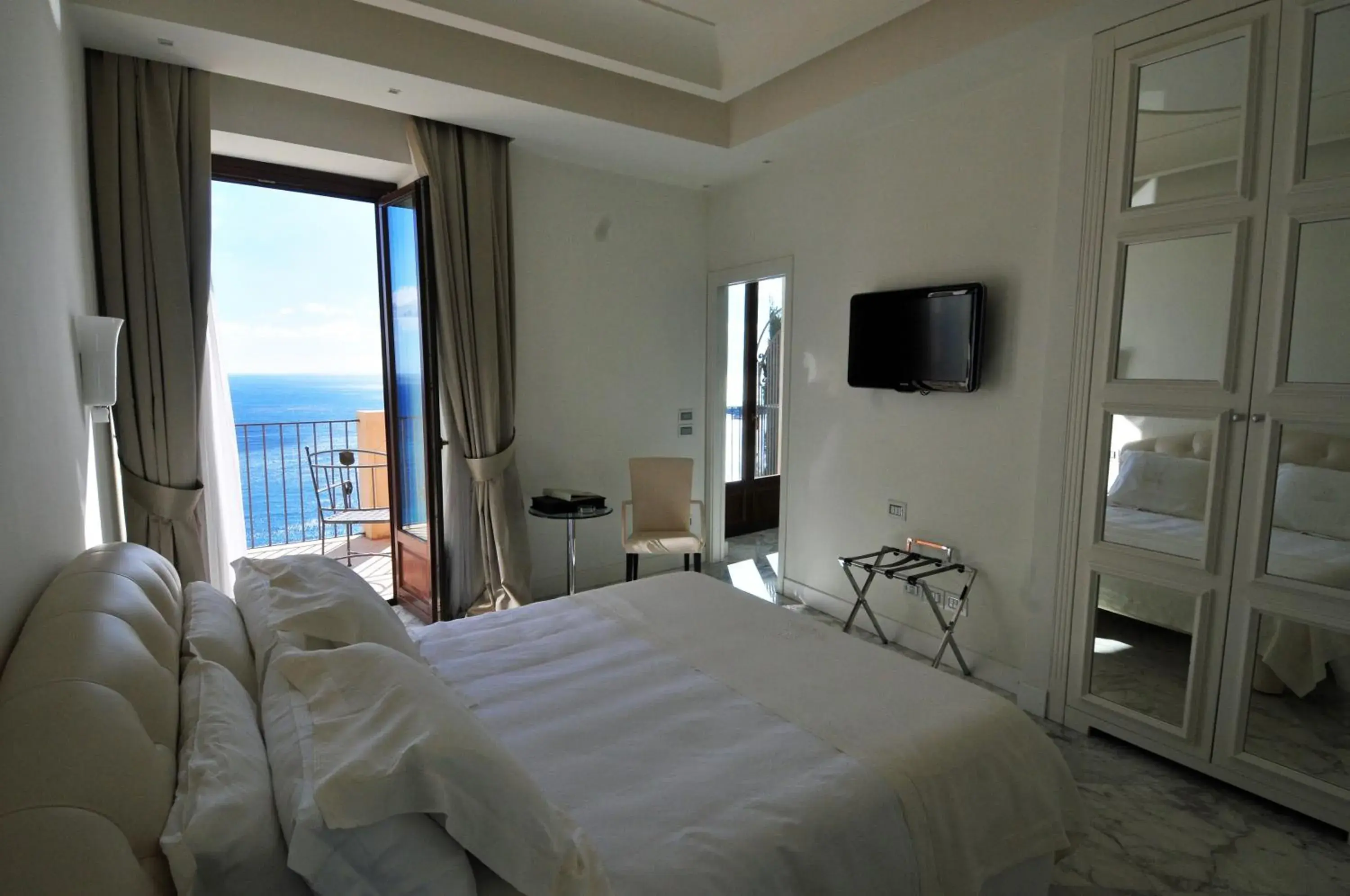 Sea View in Hotel Metropole Taormina