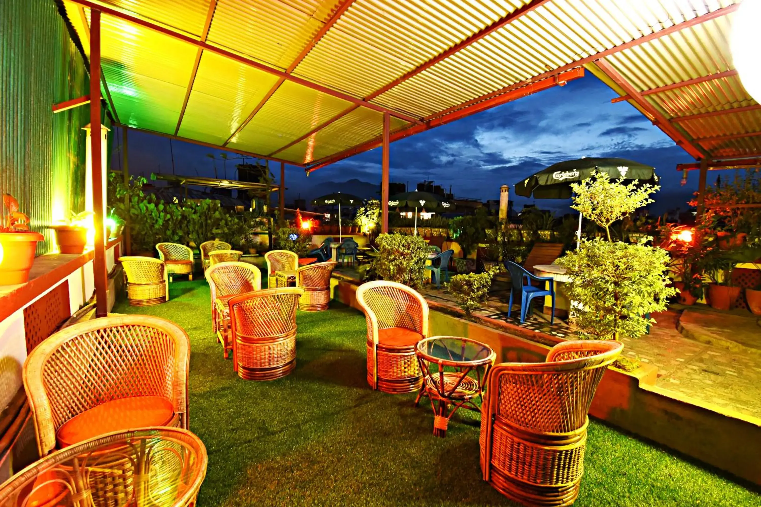 Restaurant/places to eat in Hotel Pleasure Home Restaurant/places to eat in Hotel Pleasure Home