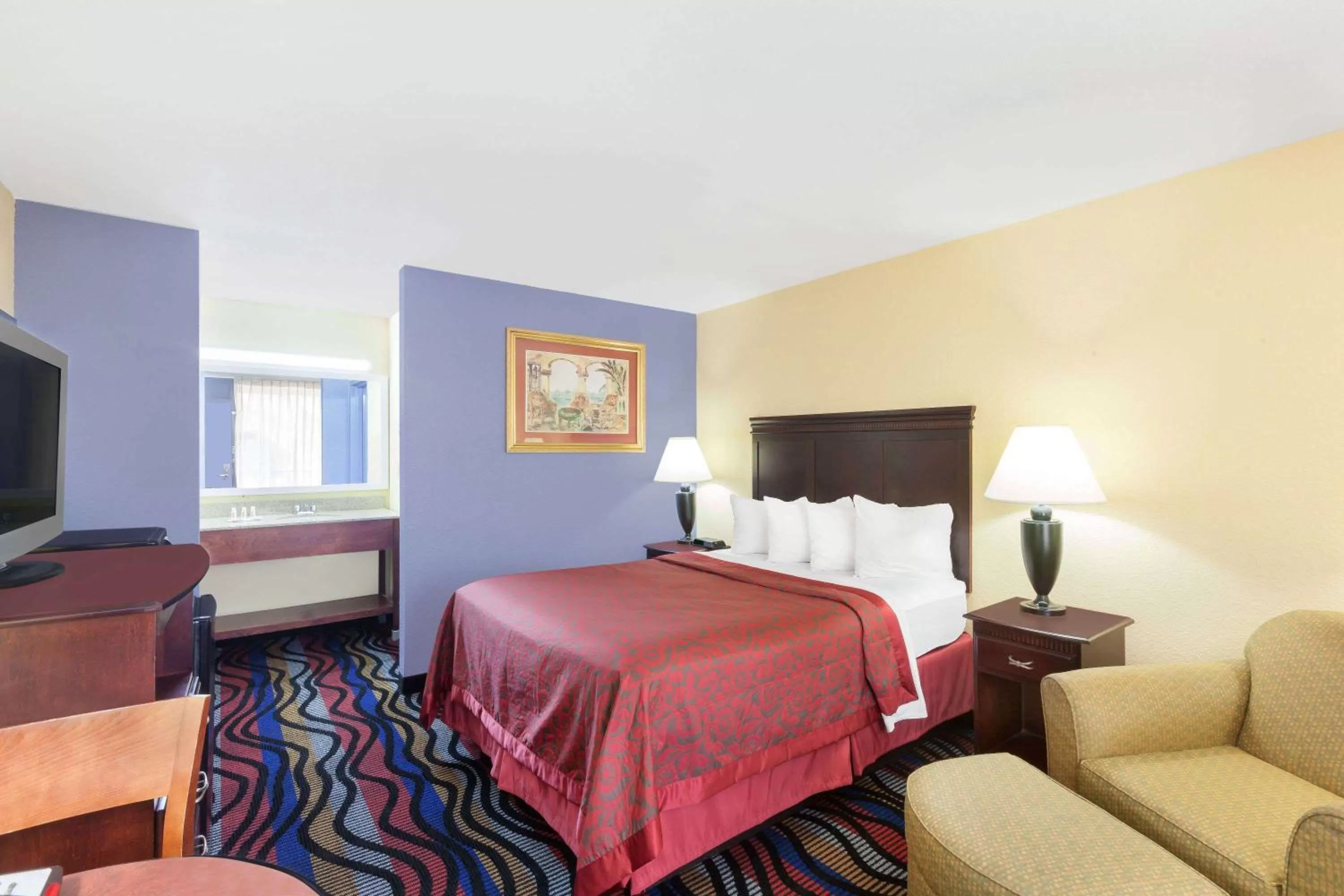 Photo of the whole room, Bed in Days Inn by Wyndham Uvalde