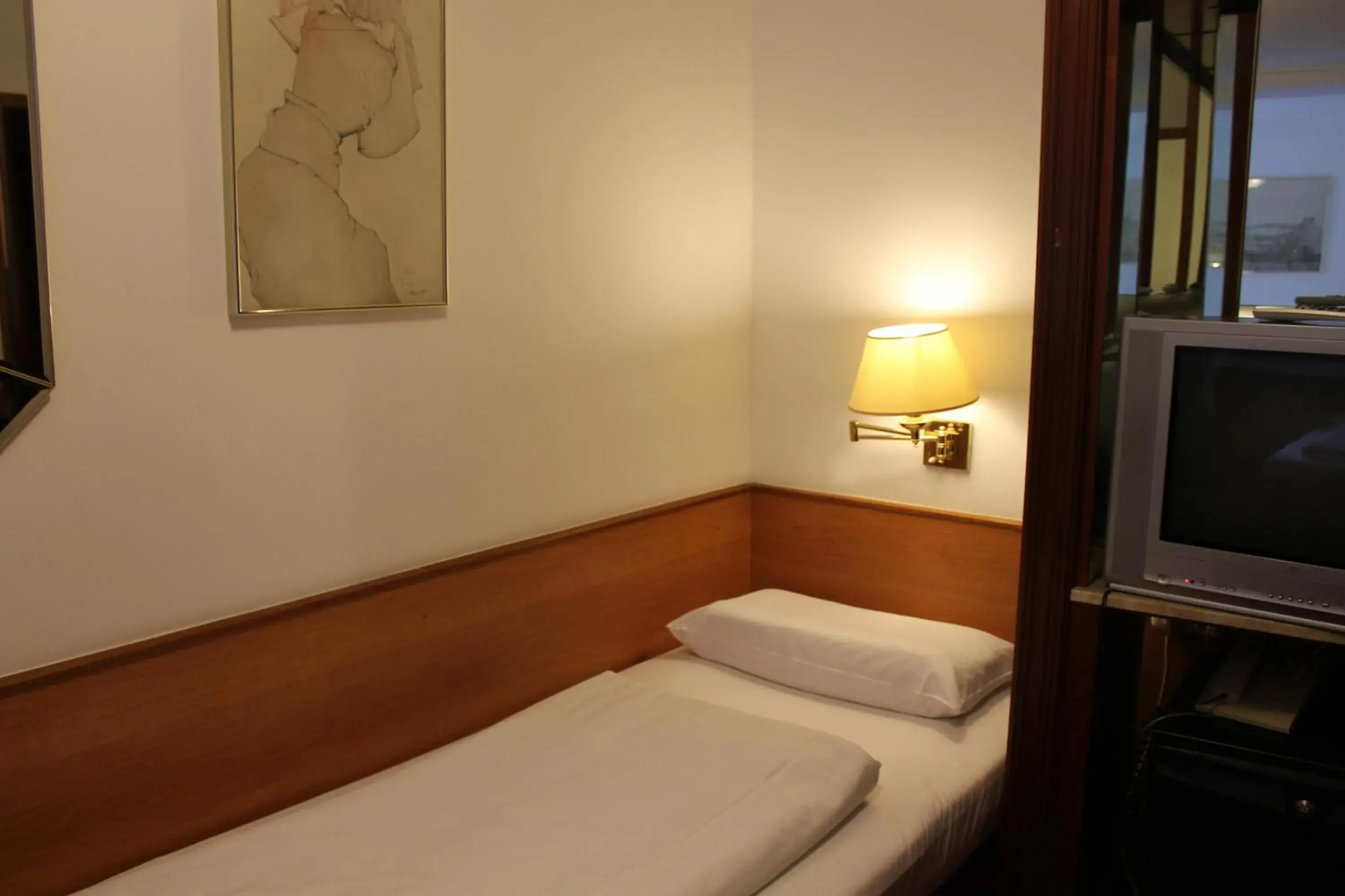 Bed in Hotel Montree Bed in Hotel Montree