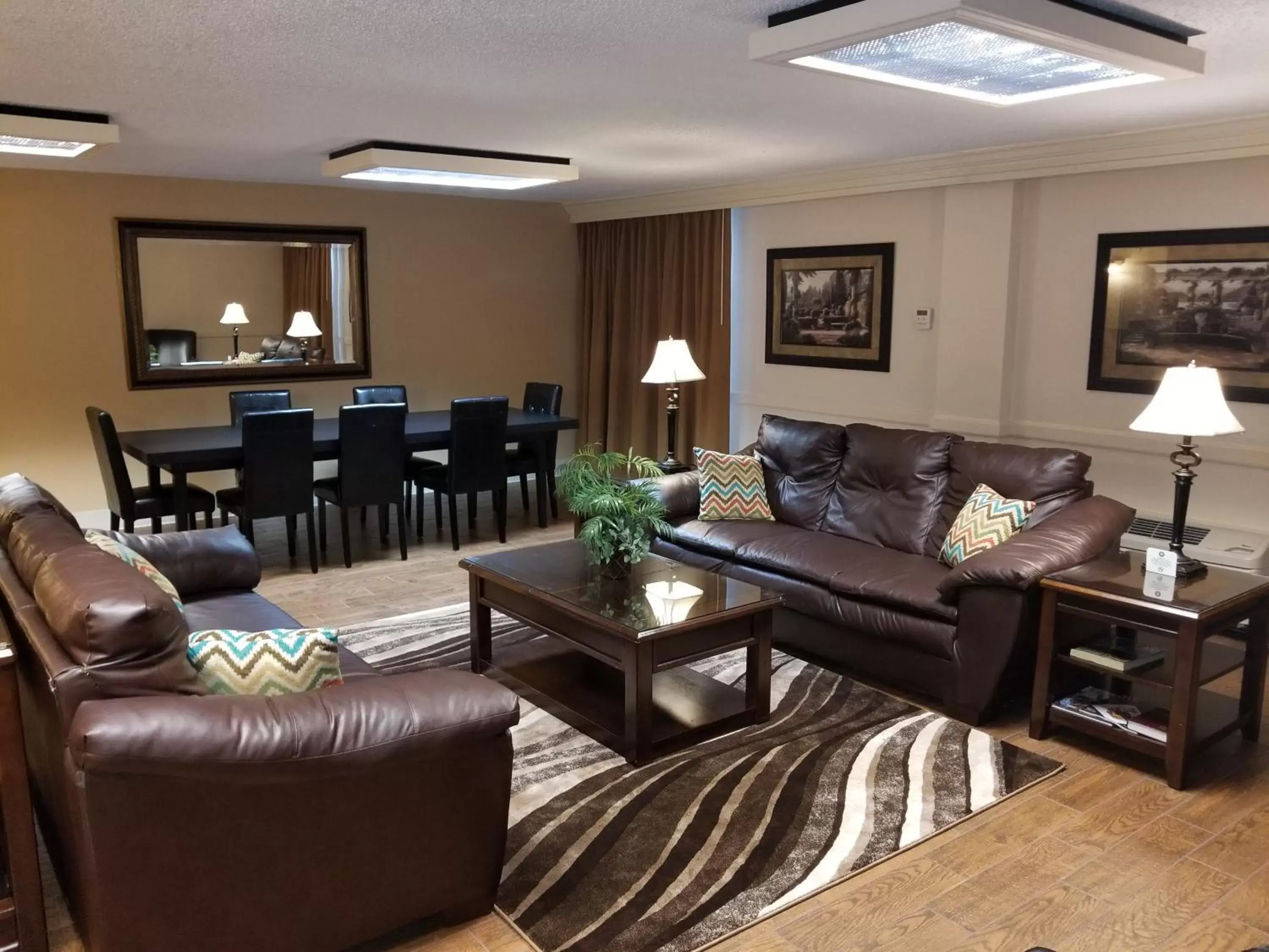 Lobby or reception, Seating Area in Wyndham Riverfront Hotel