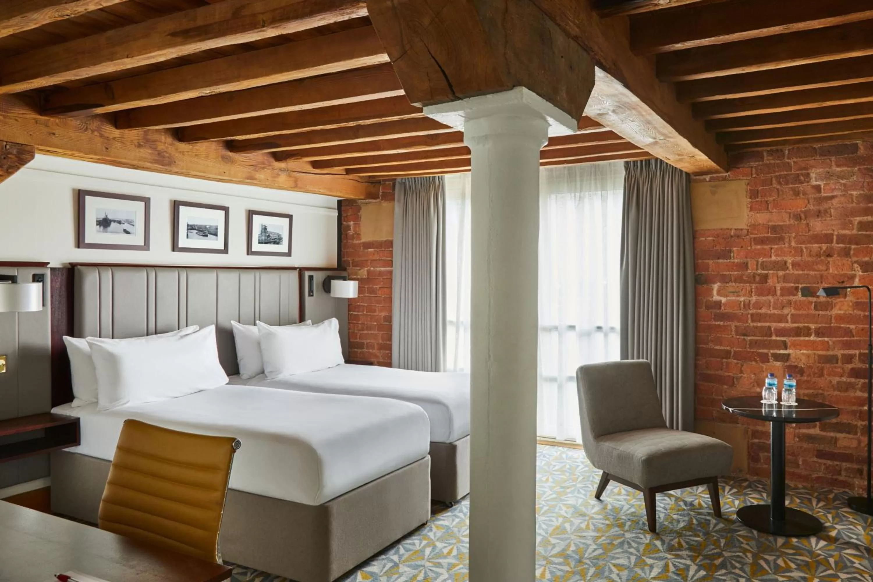 Photo of the whole room, Bed in Manchester Marriott Victoria & Albert Hotel