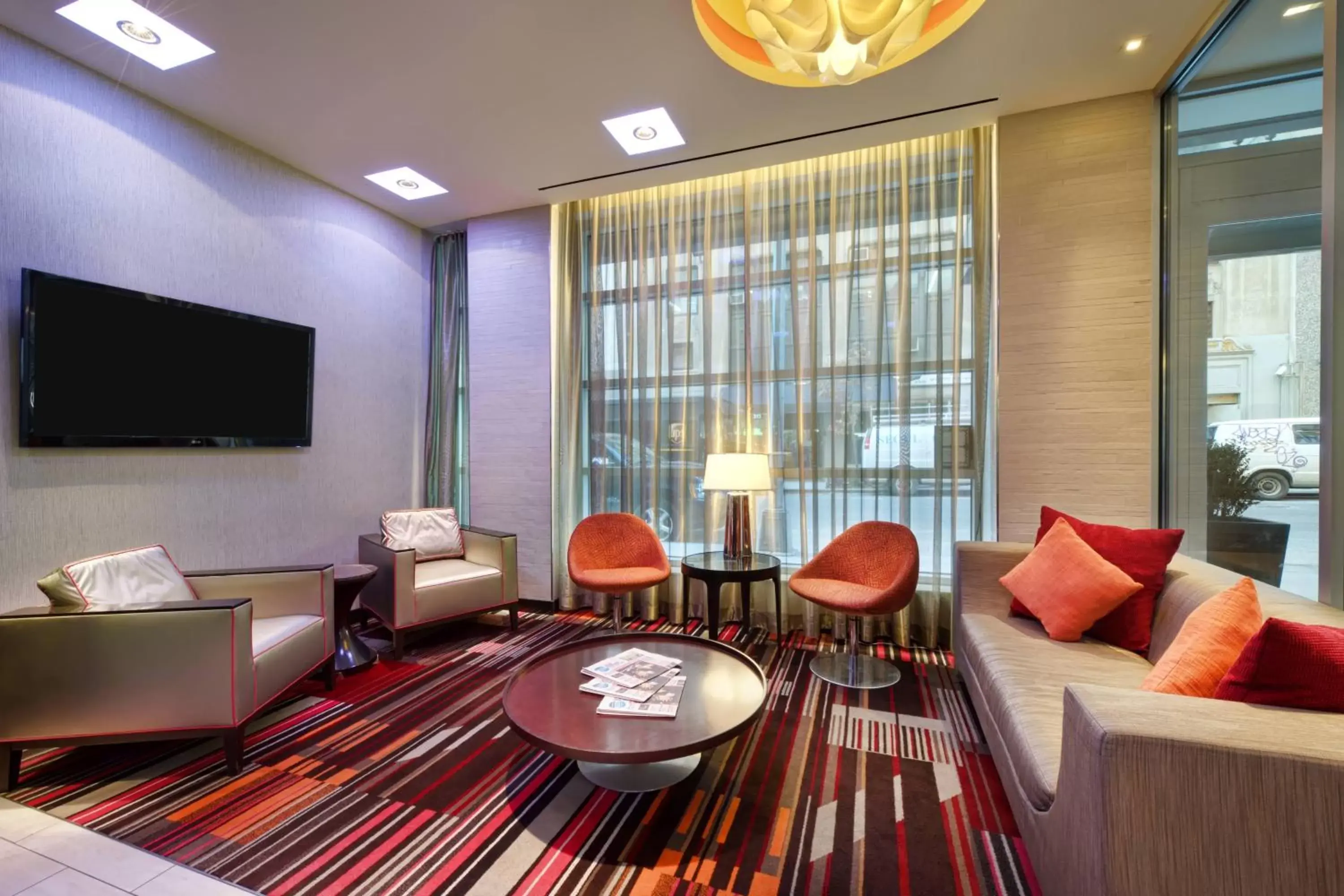 Lobby or reception, Seating Area in Courtyard by Marriott Times Square West