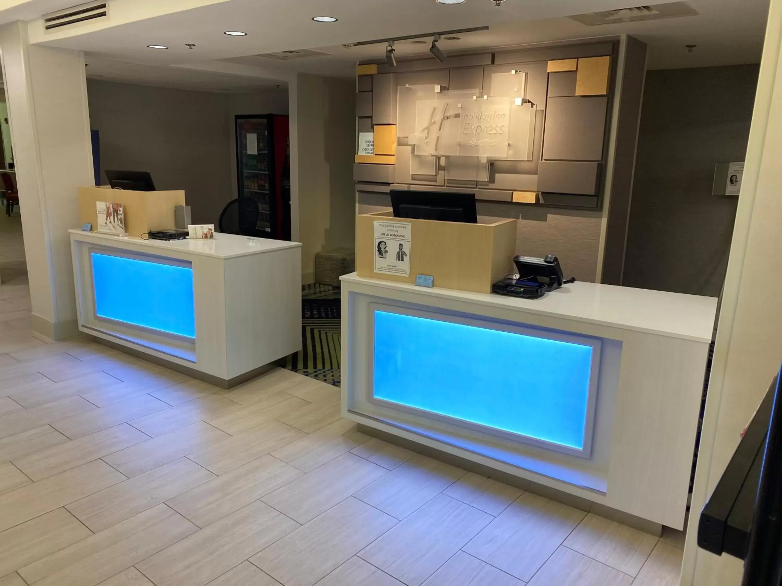 Lobby or reception, Lobby/Reception in Holiday Inn Express & Suites Chesapeake, an IHG Hotel